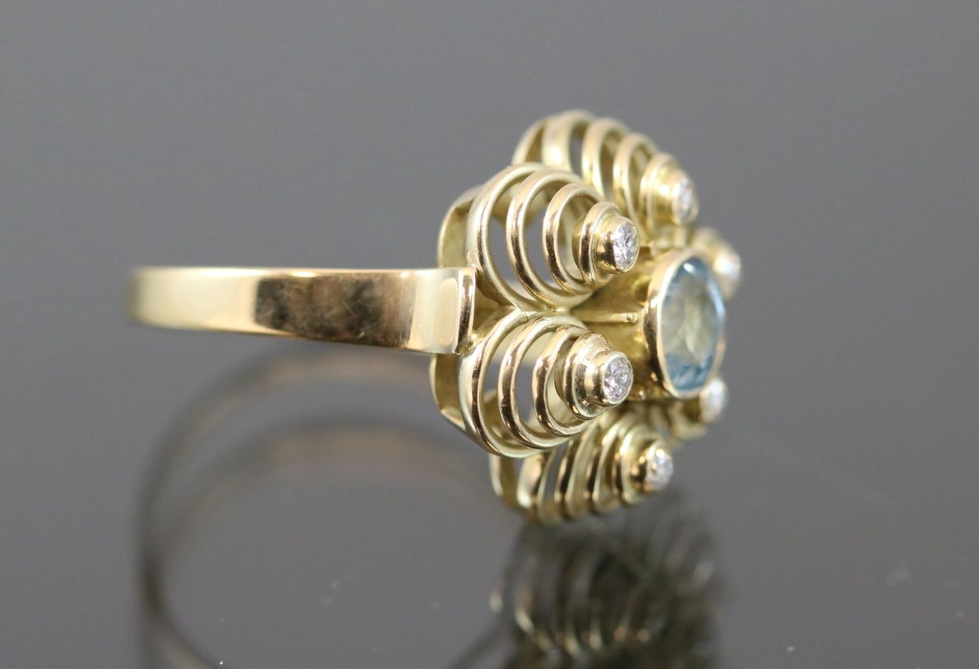 Aquamarin-Brillant-Ring, 85 Gelbgold5,9 Gramm 6 Brillanten, 0,18 ct., w/si. Ringgröße: - Bild 5 aus 7