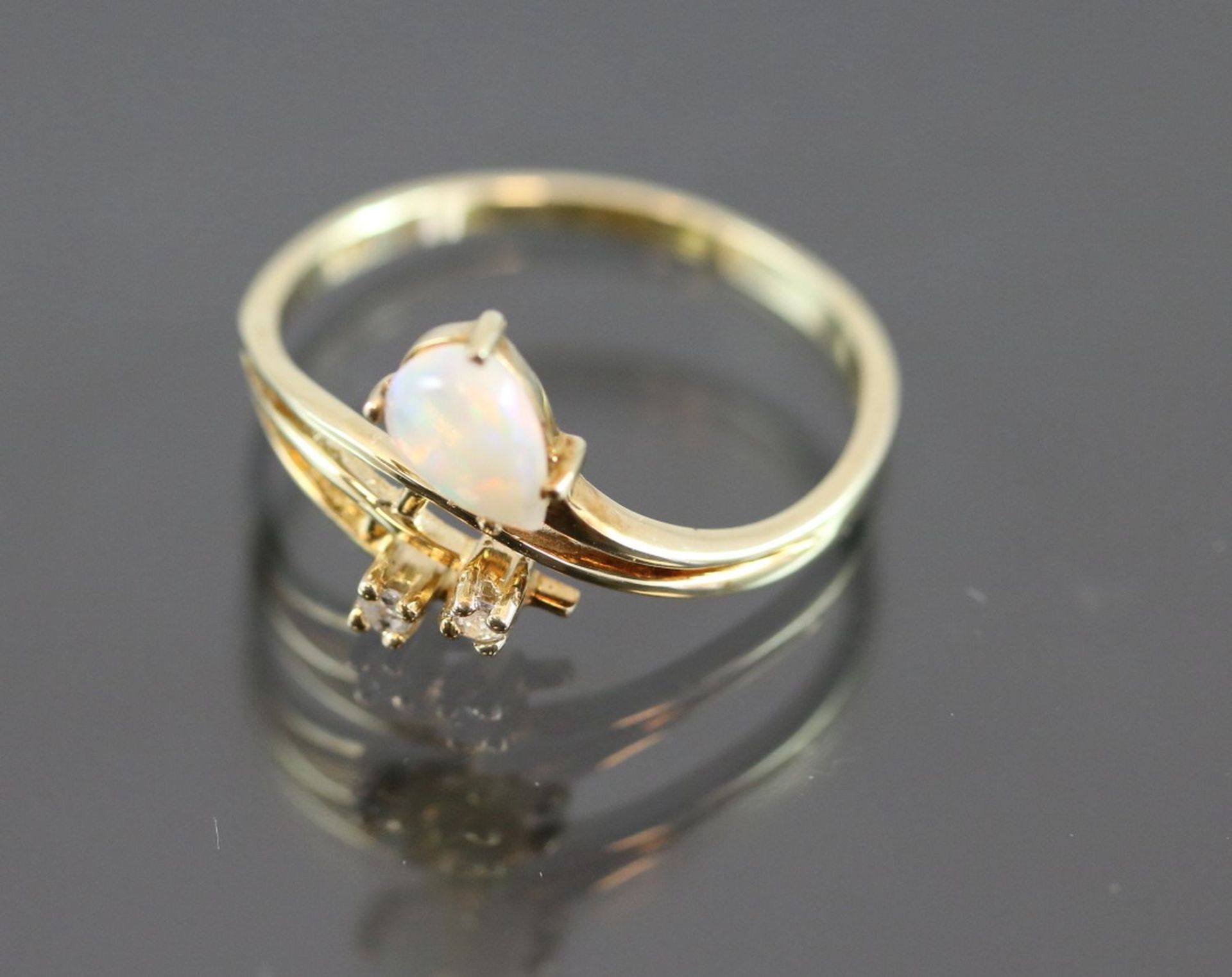 Opal-Diamnt-Ring, 585 Gelbgold1,7 Gramm 2 Diamanten, 0,04 ct., w/si. Ringgröße: 53Zustand: Neu- - Bild 2 aus 3