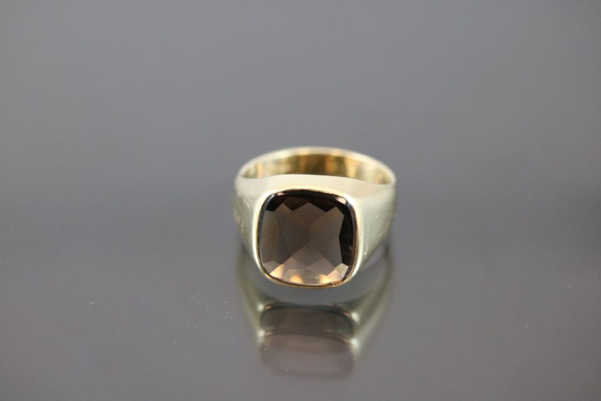 Rauchquartz-Ring, 585 Gelbgold8,2 Gramm 1 Rauchquartz, Ringgröße: 62Schätzpreis: 1200,- - Bild 3 aus 3