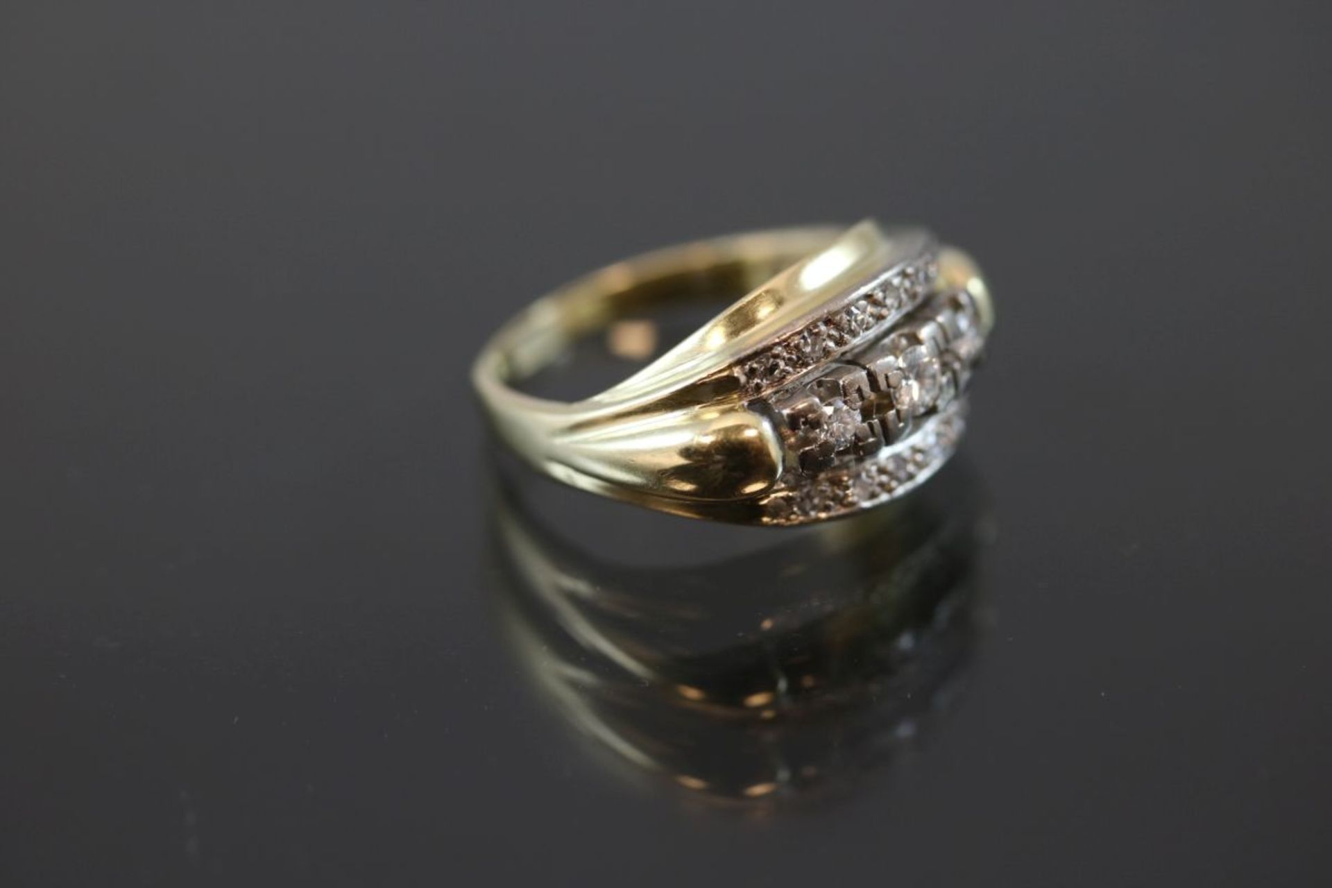 Brillant-Diamant-Ring, 585 Gelbgold4,9 Gramm Brillanten/Diamanten, ca. 0,30 ct., w/si. Ringgröße: - Bild 3 aus 3