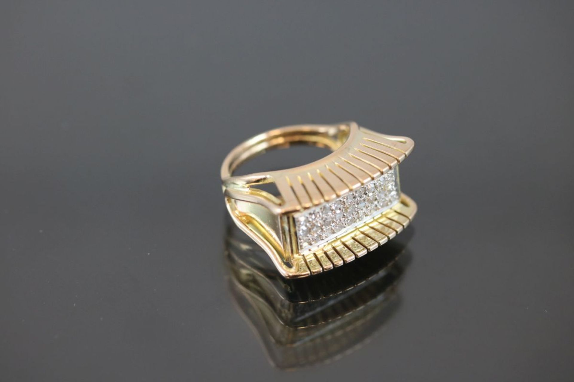 Diamant-Ring, 585 Gold12,25 Gramm 27 Diamanten, 0,50 ct., w/p1. Ringgröße: 55Schätzpreis: 1600,- - Bild 3 aus 4