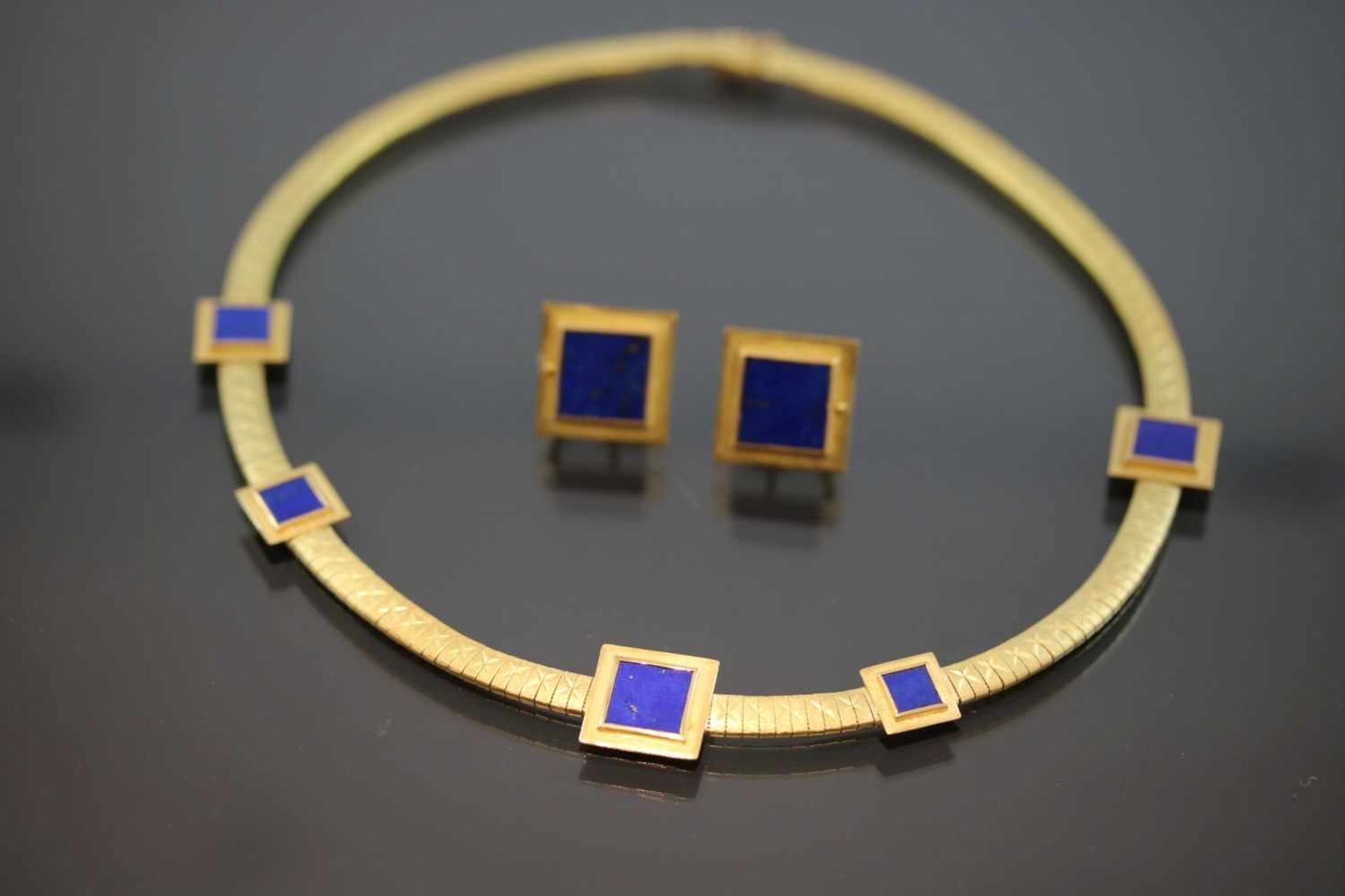 Lapislazuli-Schmuckset, 750 Gelbgold56,9 Gramm 7 Lapislazuli, Set besteht aus einem Collier und