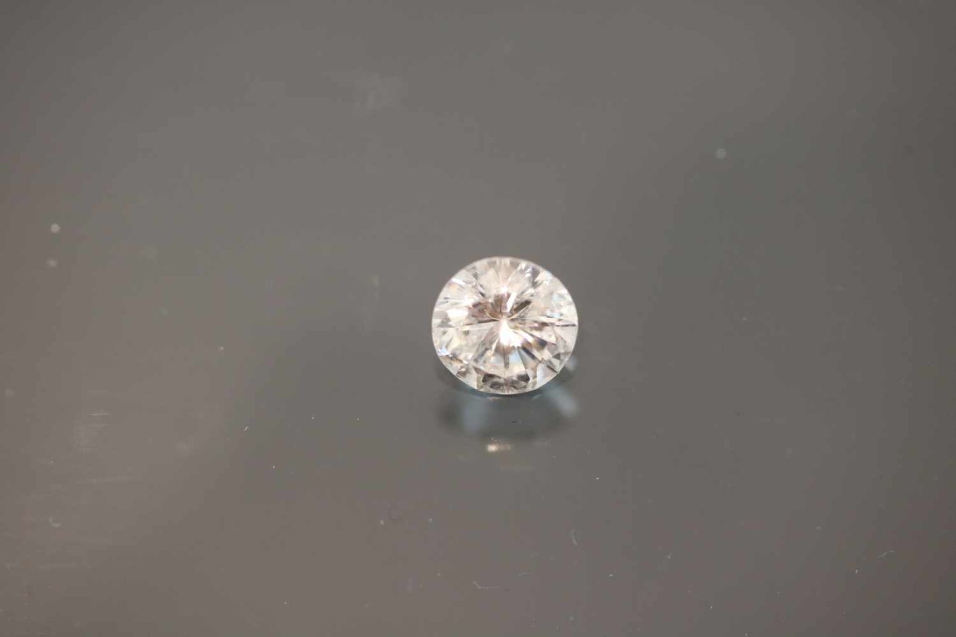 1 Loser Brillant, 1 Brillant, 1,45 ct., w/p1. - - -25.00 % buyer's premium on the hammer price,