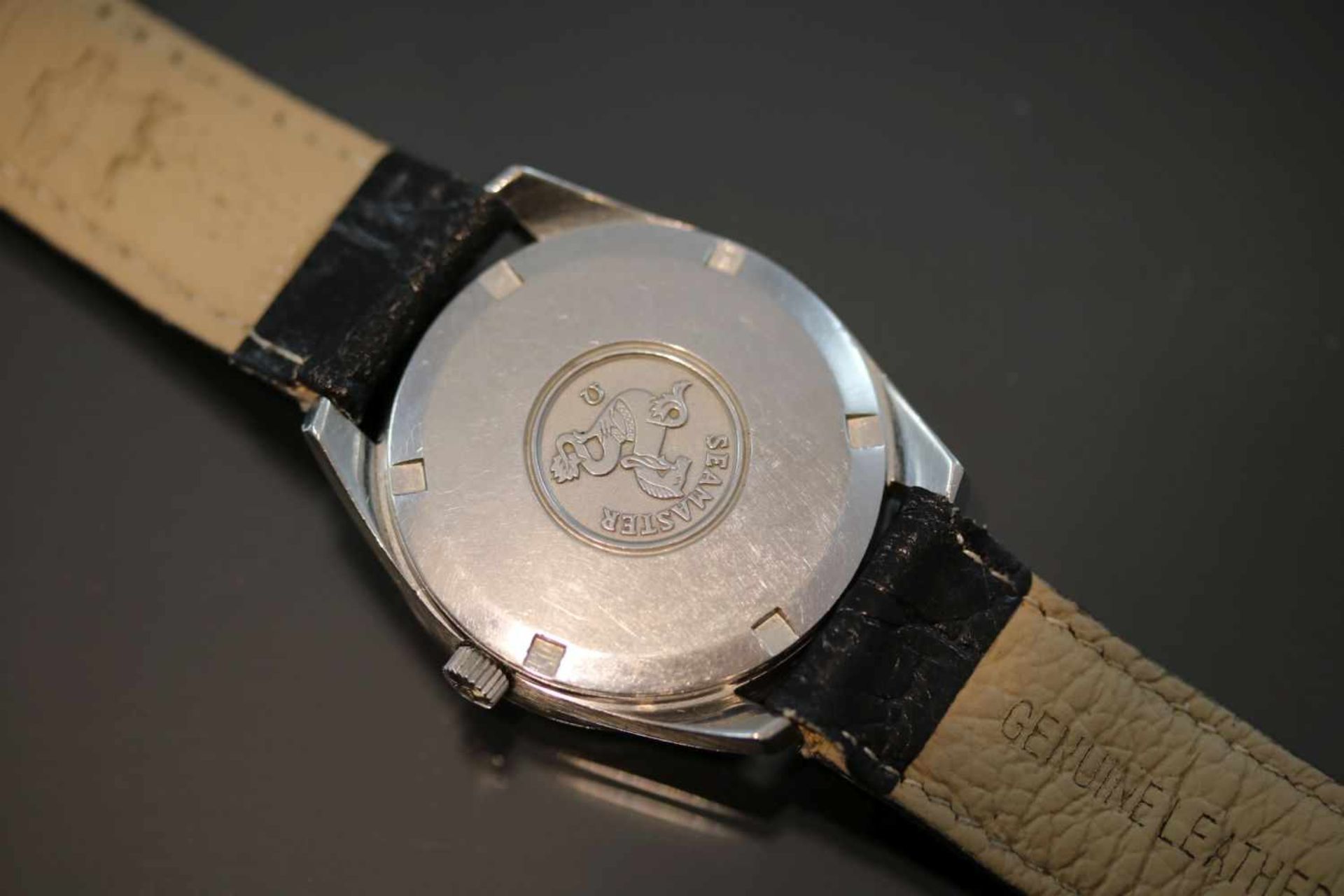 Omega Seamaster VintageWerk: AutomatikBand: LederbandFunktion: Datums- u. TagesanzeigeGehäuse Ø: 4,3 - Bild 2 aus 3