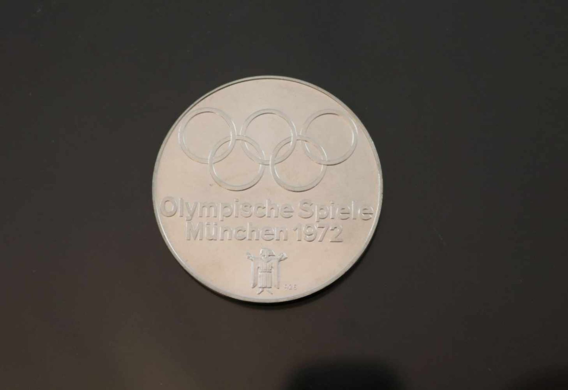 Silbermedaille 1972 SportMaterial: 925 SilberGewicht: 28 Gramm Größe: 40,2 mm Offizielle Medaille - Bild 2 aus 2