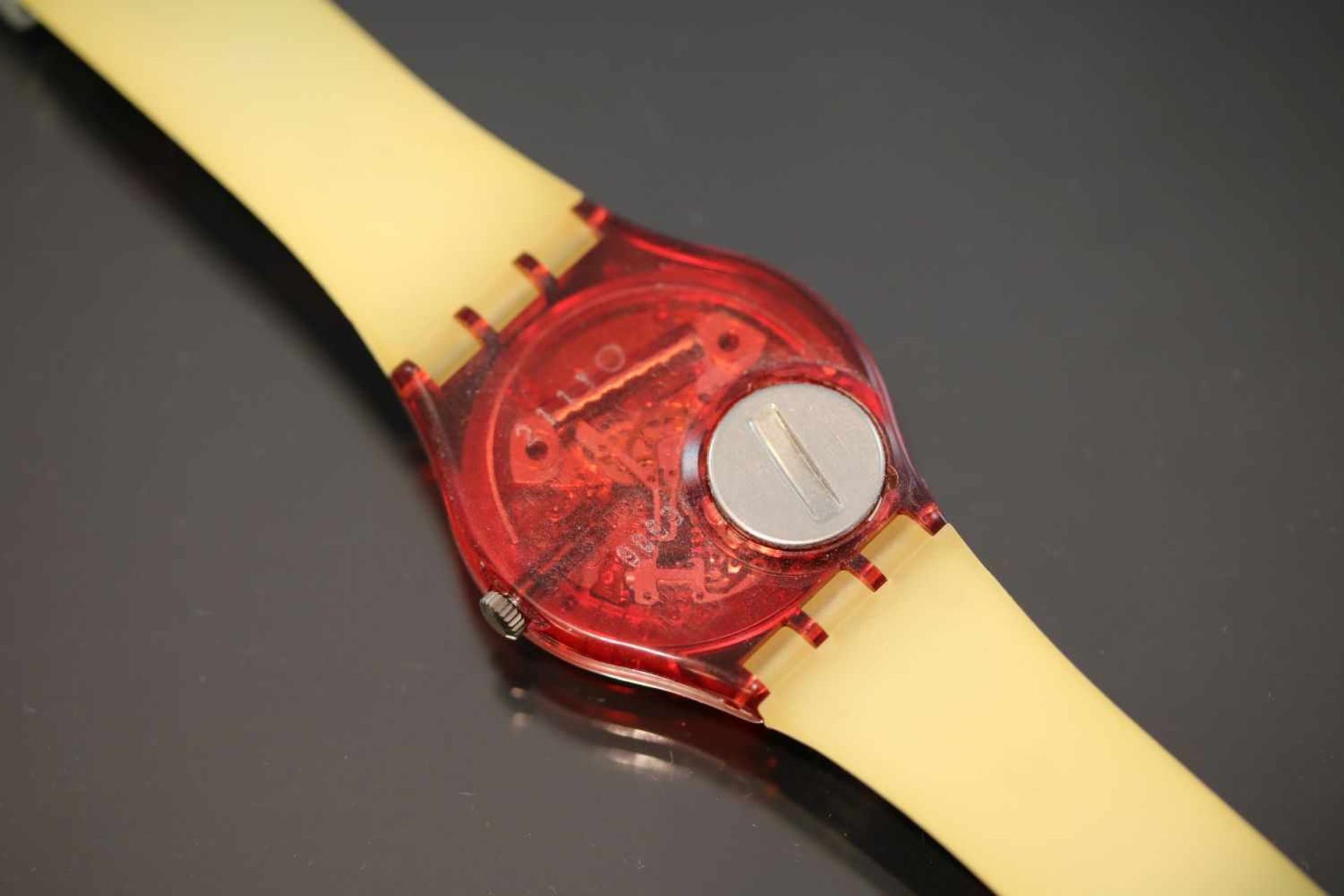 Swatch & Art-Uhr Quartz-Werk Silikon-Band Gehäusedurchmesser: 34 mm- - -25.00 % buyer's premium on - Bild 2 aus 2