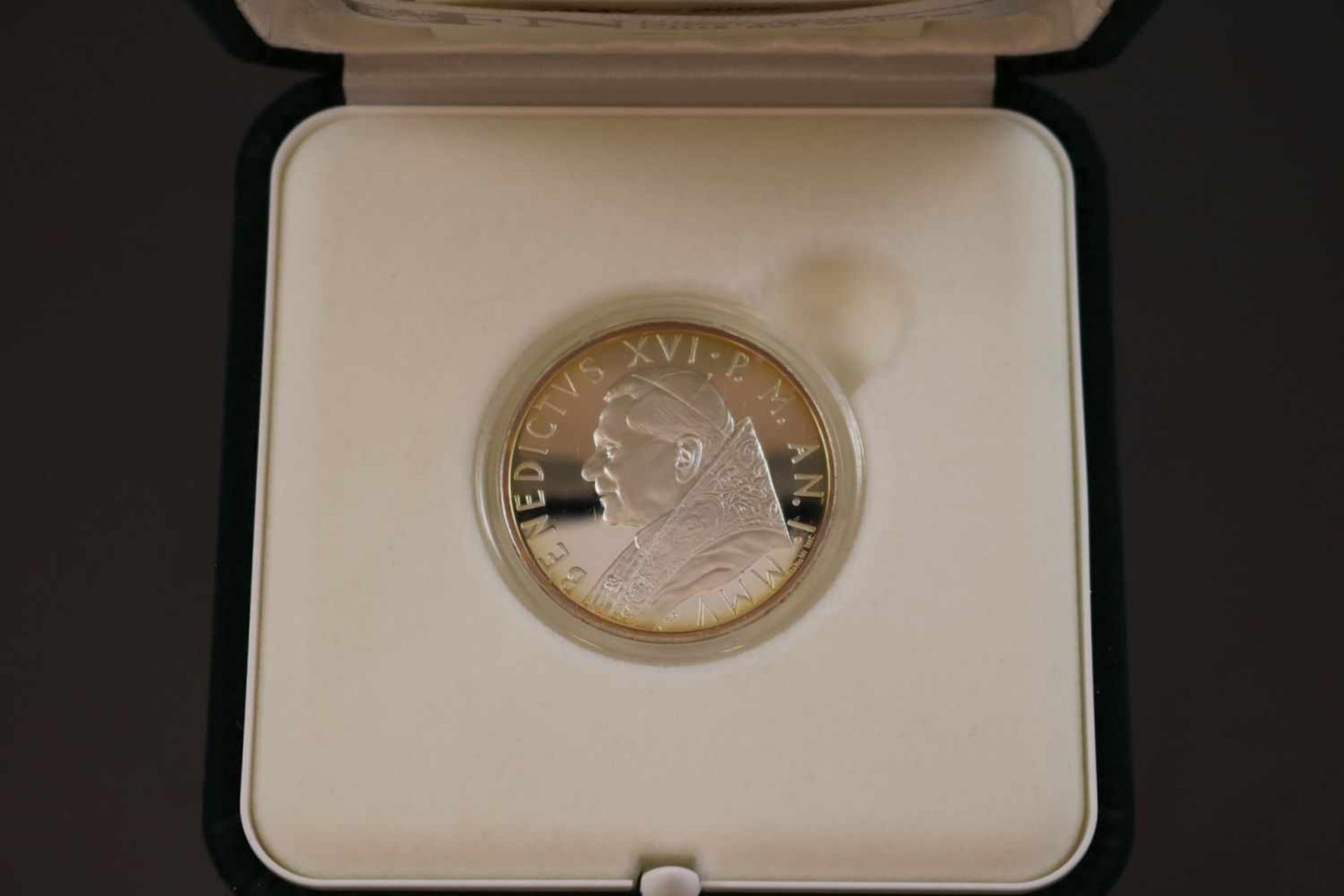 10 Euro 2005 VatikanMaterial: 925 SilberPrägebuchstabe: RGewicht: 22 Gramm Größe: 34 mm Papst - Bild 2 aus 2
