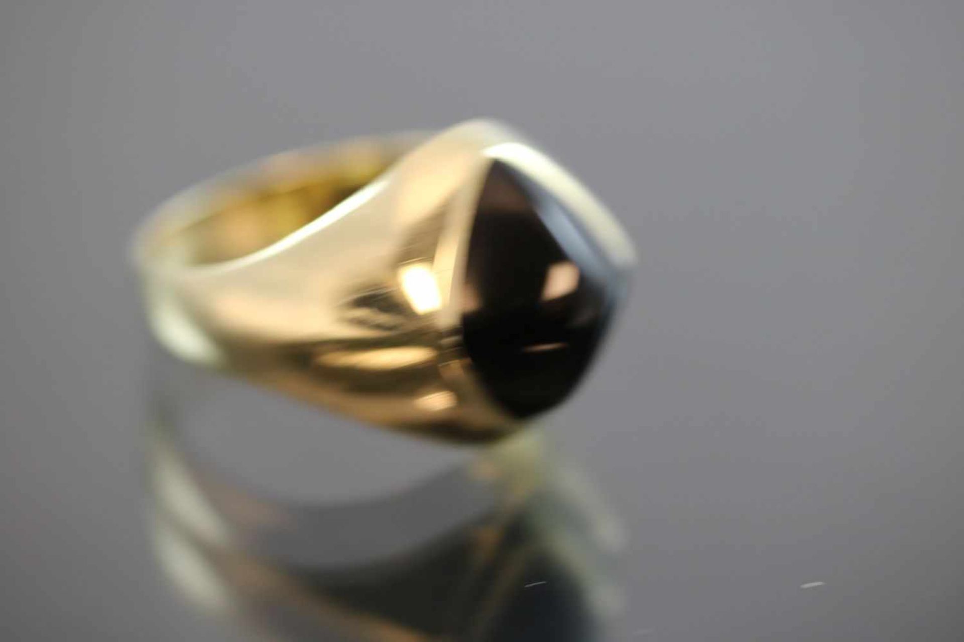 Onyx-Herrenring, 585 Gold9 Gramm Ringgröße: 66- - -25.00 % buyer's premium on the hammer price, - Bild 3 aus 3