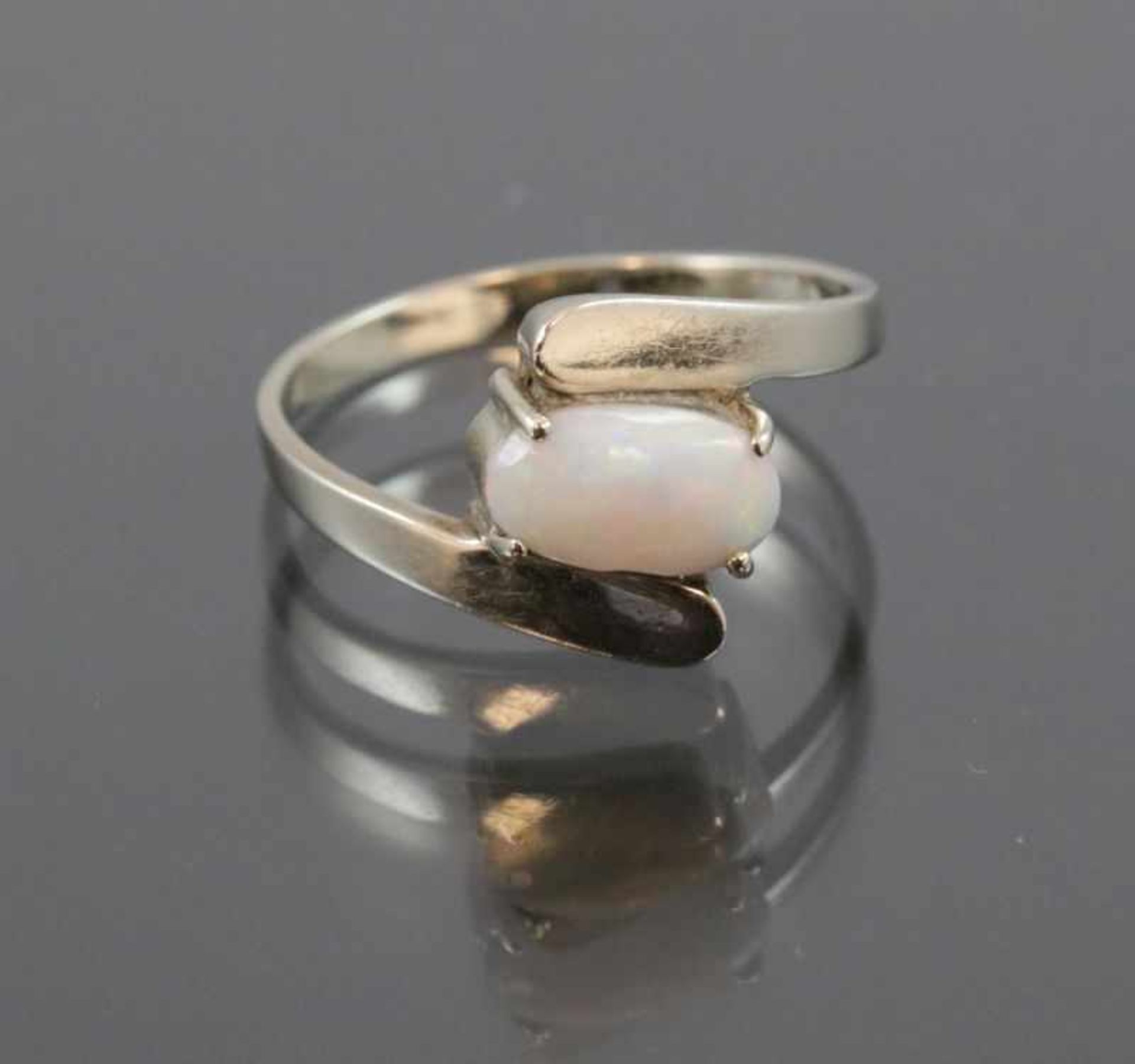 Opal-Ring, 585 Gold3,4 Gramm Ringgröße: 58- - -25.00 % buyer's premium on the hammer price, VAT