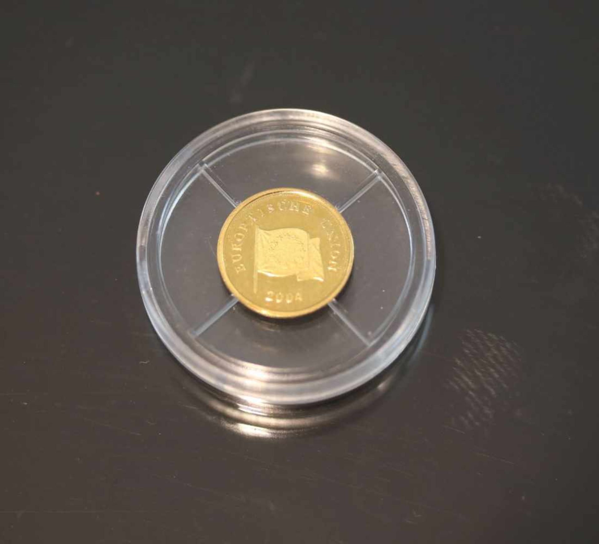 1 MedailleMaterial: GoldGewicht: 0,5 Gramm Europäische Union 2004- - -25.00 % buyer's premium on the