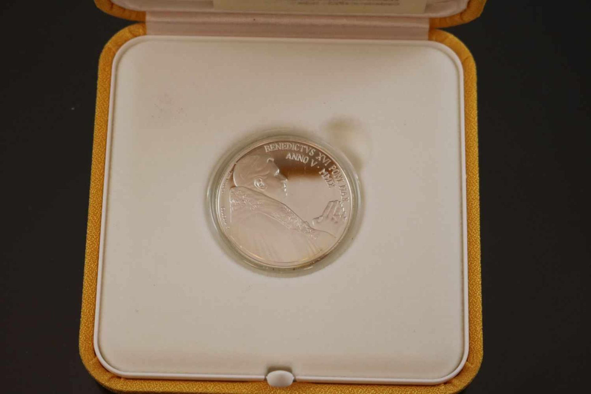 5 Euro 2009 VatikanMaterial: 925 SilberPrägebuchstabe: RGewicht: 18 Gramm Größe: 32 mm Offizielle - Bild 2 aus 2