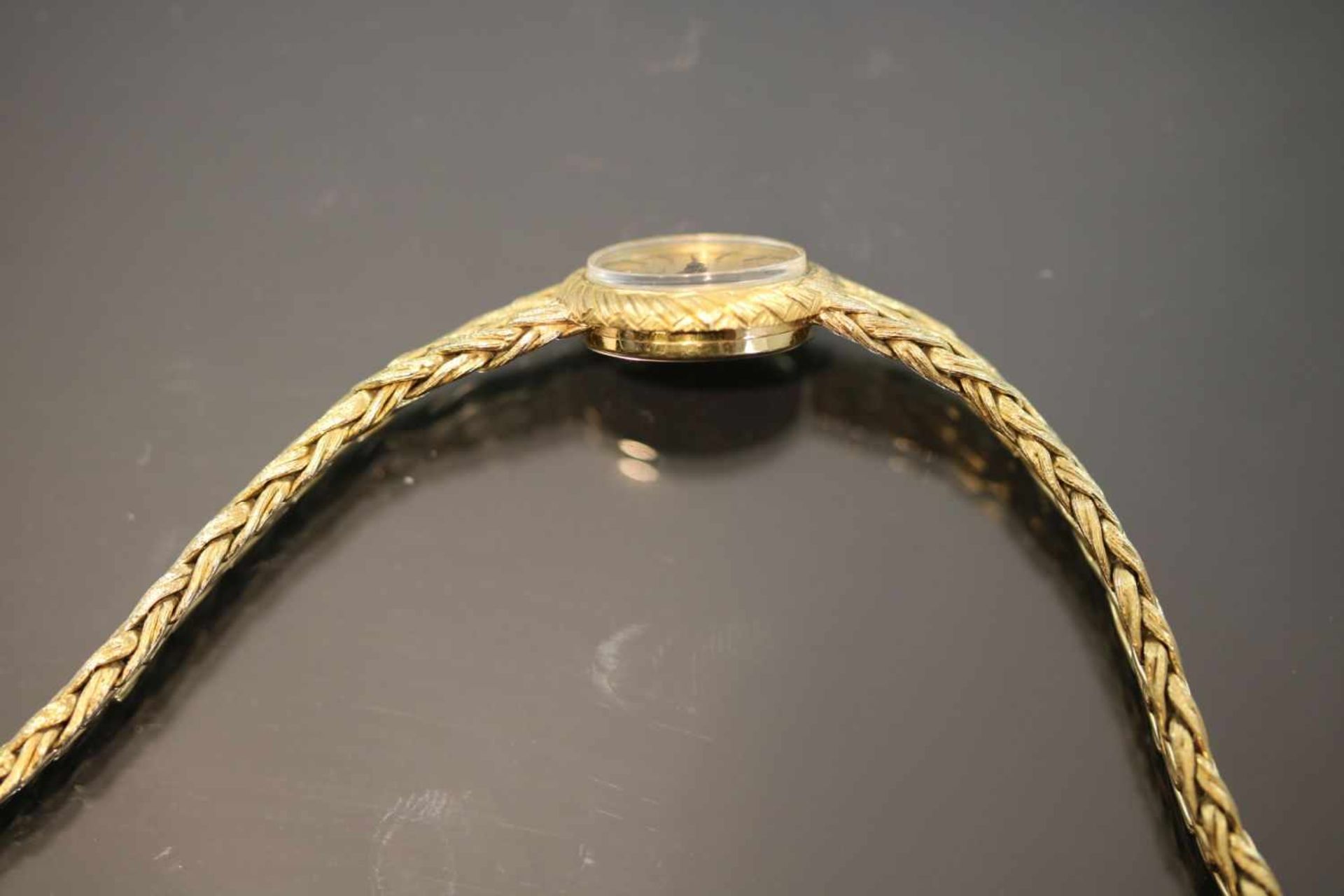 Ebel-Armband, 750 GelbgoldWerk: HandaufzugBand: GoldbandGehäuse Ø: 2,5 x 2 cm Gewicht ges.: 43 Gramm - Bild 3 aus 3