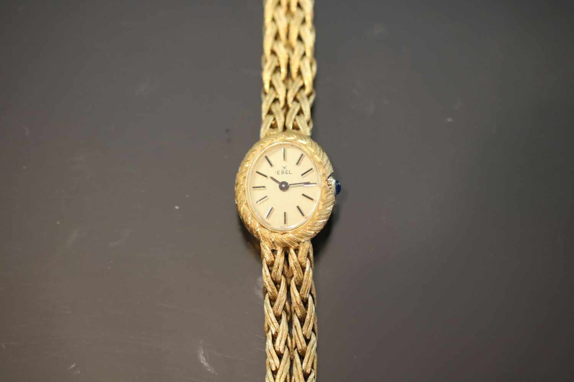 Ebel-Armband, 750 GelbgoldWerk: HandaufzugBand: GoldbandGehäuse Ø: 2,5 x 2 cm Gewicht ges.: 43 Gramm