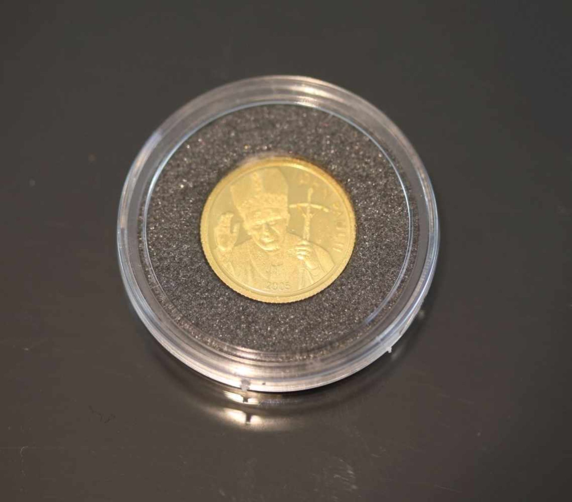 1 GoldmünzeMaterial: 999 GoldGewicht: 1,3 Gramm Republic of Liberia, 10 Dollar.- - -25.00 % buyer'
