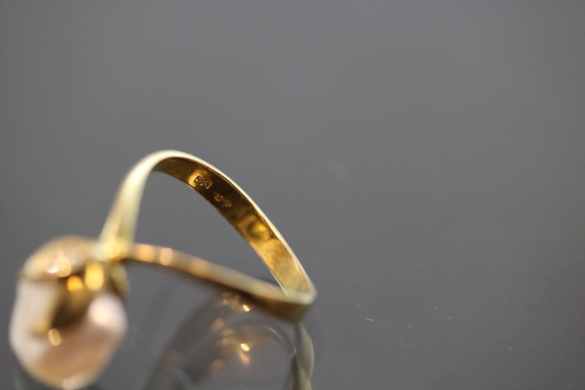 Perl-Brillant-Ring, 585 Gold3,7 Gramm 2 Brillanten, 0,03 ct., w/si. Ringgröße: 53NeuSchätzpreis: - Bild 3 aus 3