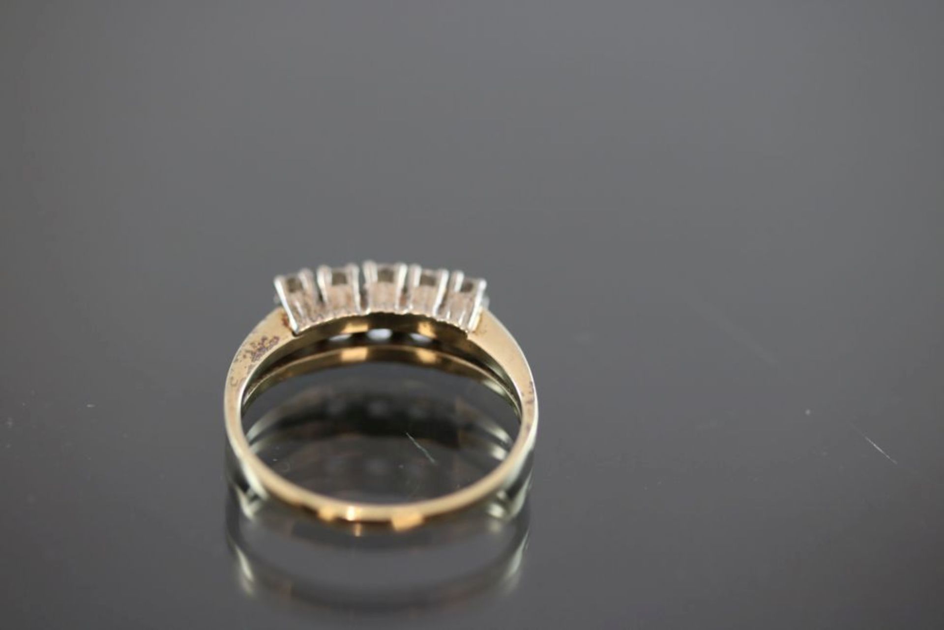 Brillant-Ring, Weißgold2,74 Gramm 10 Brillanten, 0,40 ct., tw/vsi. Ringgröße: 51Schätzpreis: - Bild 3 aus 3