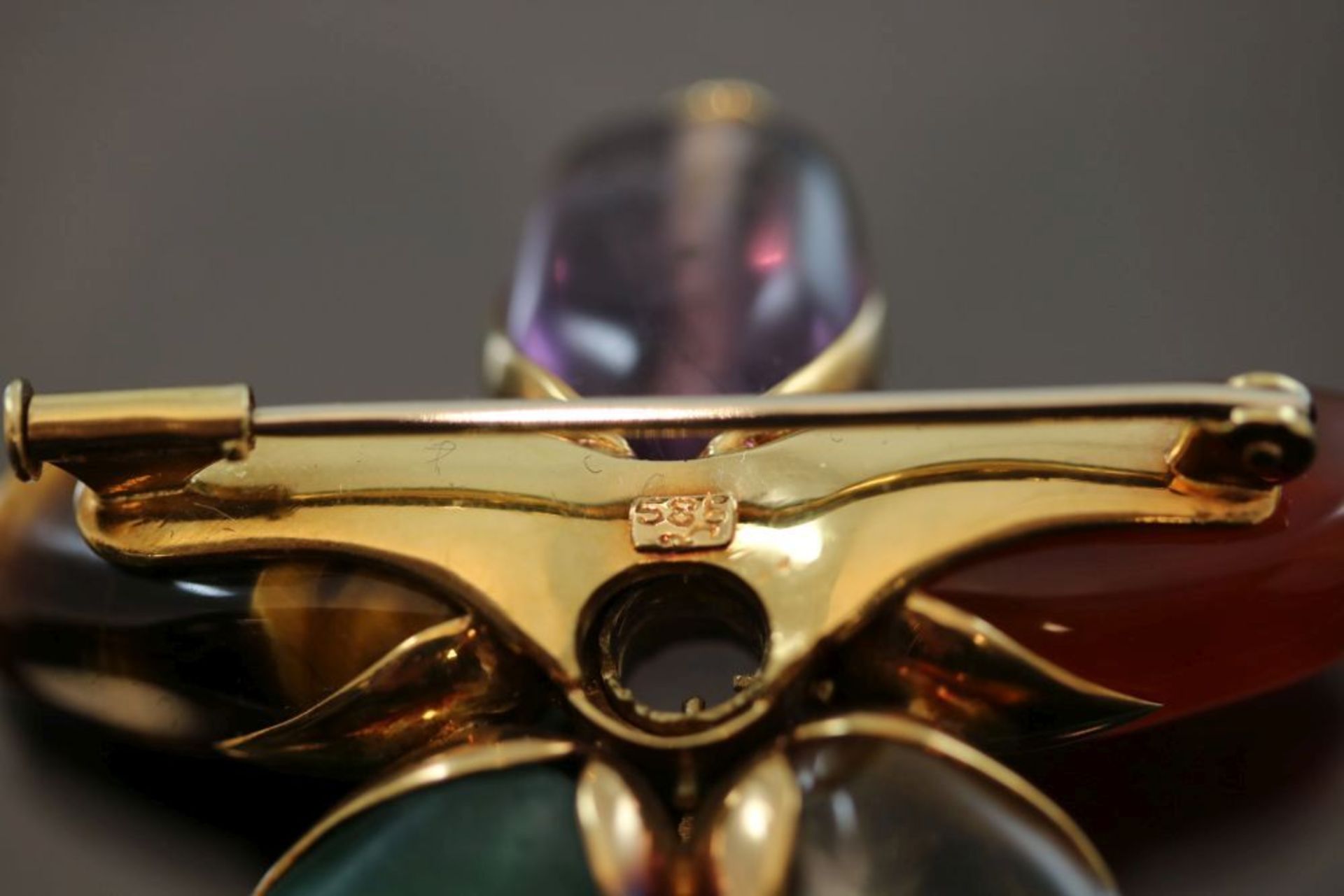 Edelstein-Brosche, 585 Gold22,6 Gramm Amethyst/Karneol/Tigerauge/Citrin/Achat/Rosenquartz, Breite: 4 - Bild 3 aus 3