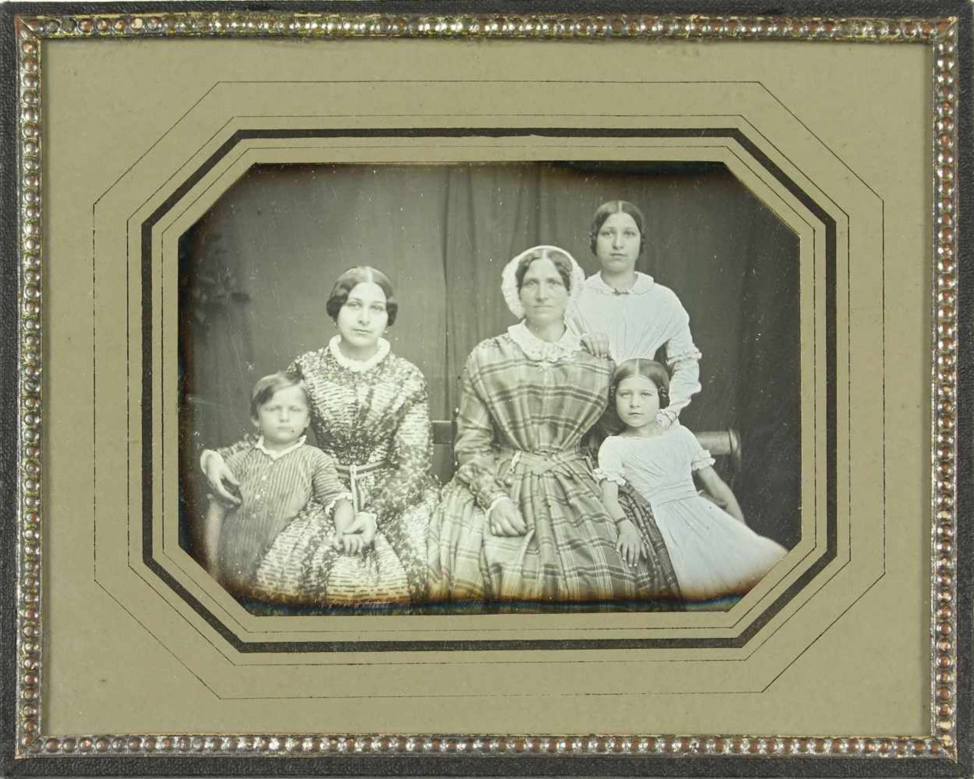 Daguerreotypie, Fotograph unbekannt Emilie Nobiling, geb. Wesenberg, geb. 4. Juni 1807, mit Ihren