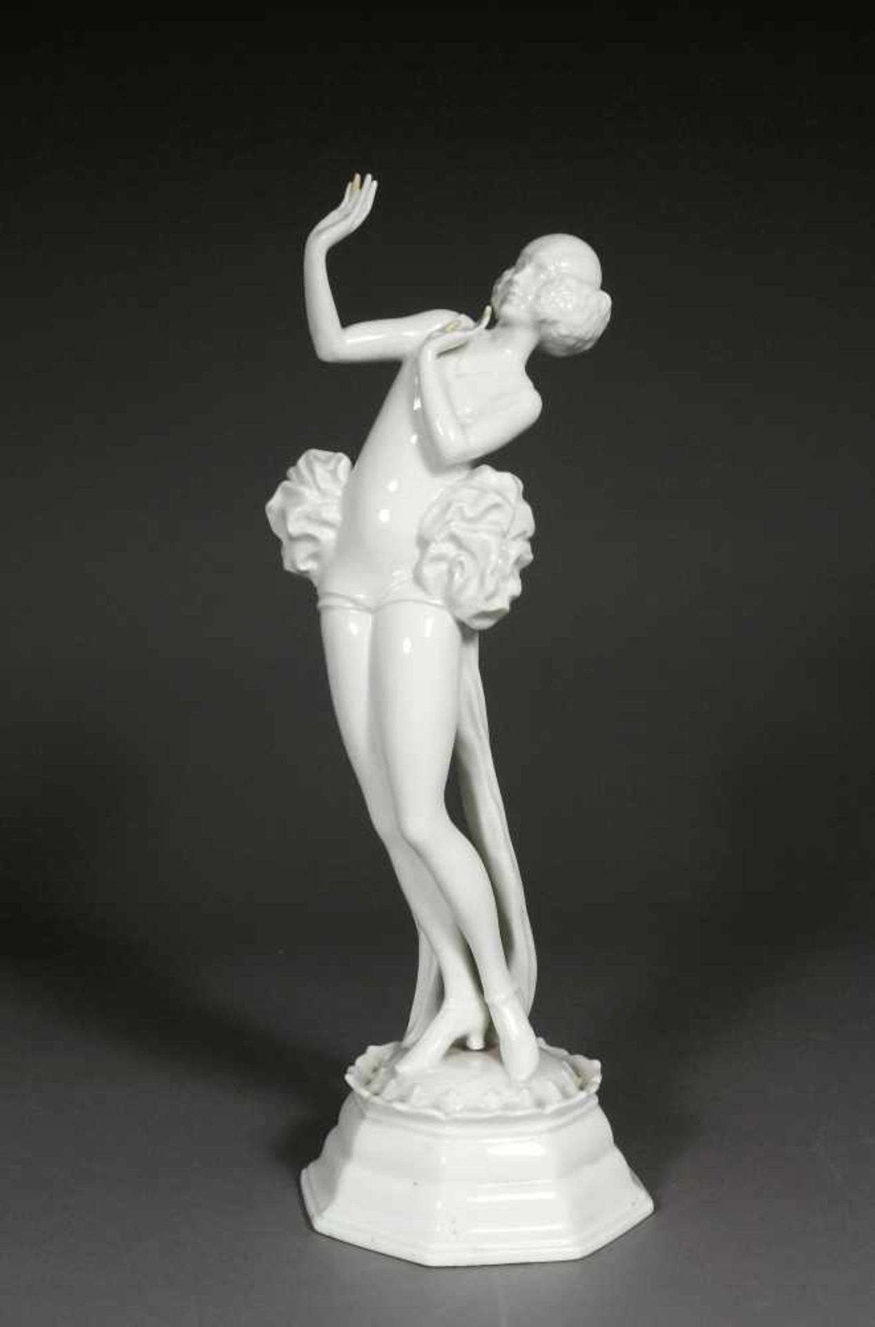 Figur, Rosenthal, Selb, 1921/22 Tänzerin. Entwurf Dorothea Charol (1889 Odessa - 1963 London). H.: