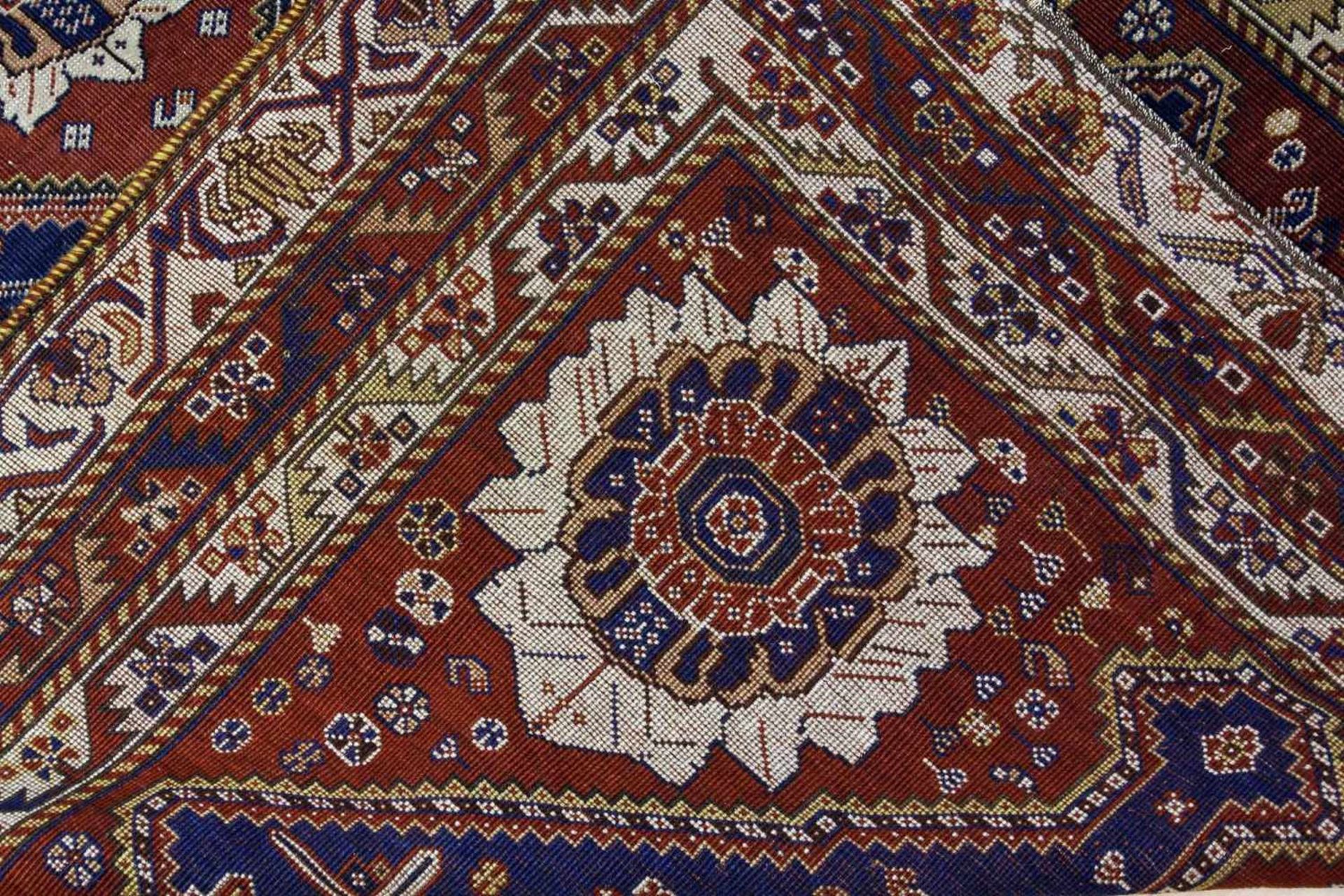 Teppich, Brücke, Kaukasus, wohl Aserbeidschan, alt - antikWolle auf Wolle. Vier gleiche, schmale - Bild 3 aus 3