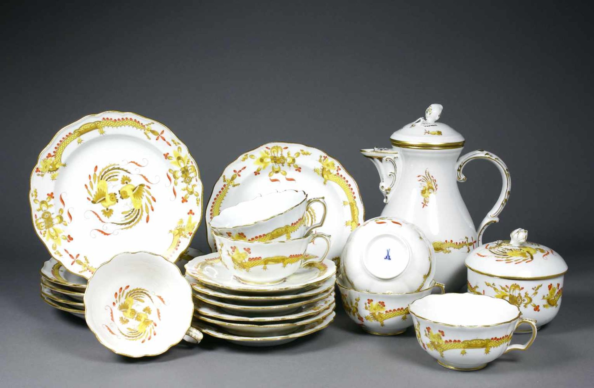 Teegedecke für sechs Personen und Zuckerdose, Meissen, 1860 - 1923, ca. 19 + 1 TeileAus dem