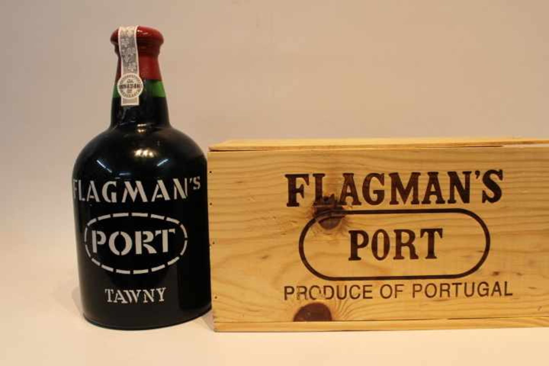 FLAGMAN'STAWNY PORT Portwein1,5L. 19% Volim Original HolzkastenOriginal Verschlossen
