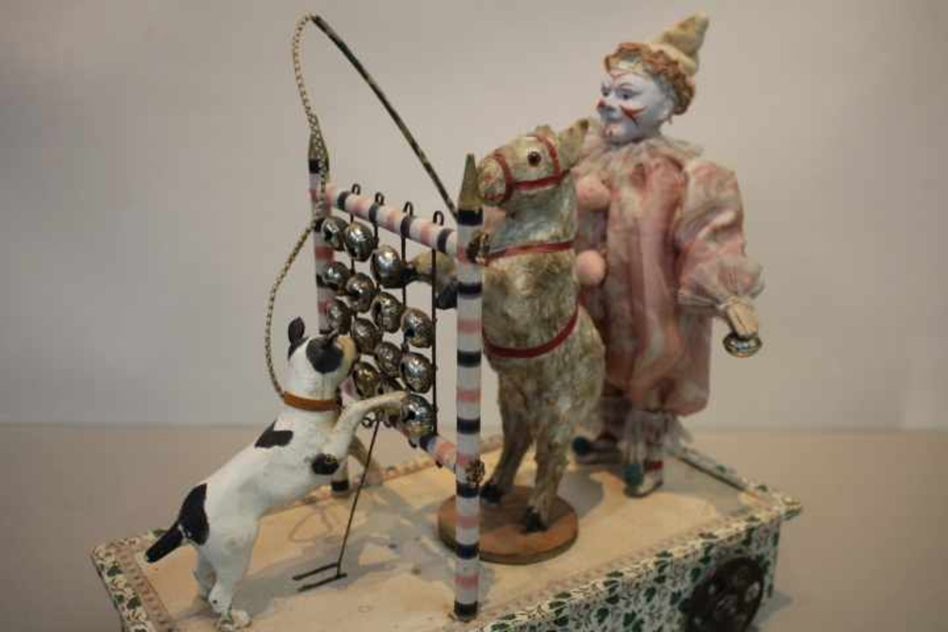 Humpty Dumpty Creesy ClownAlbert Schoenhut um 1903Ziehwagen mit Clown - Esel - HundClown/21cm Esel/ - Image 2 of 2