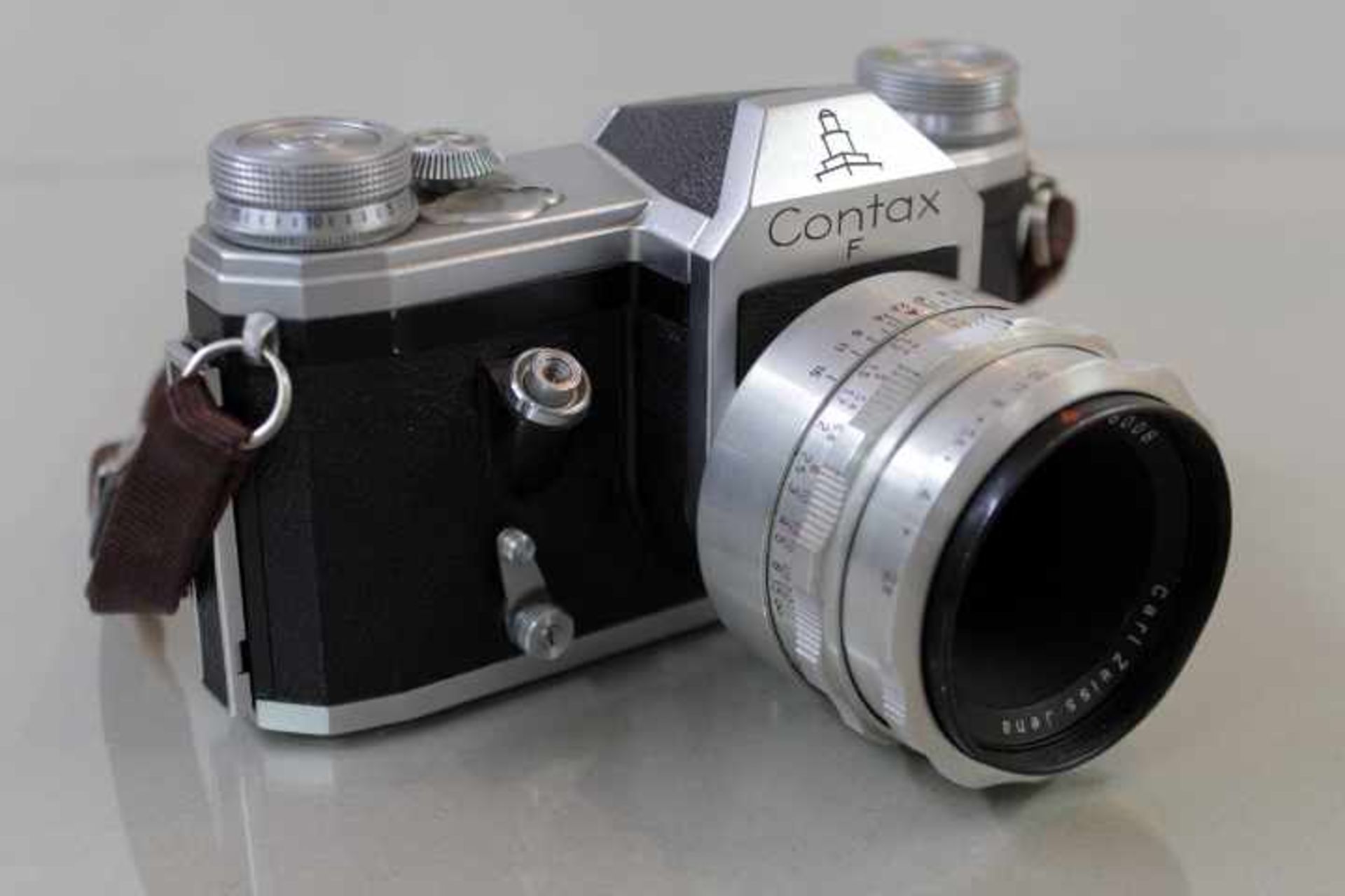Contax F Spiegelreflex KameraObjektiv Carl Zeiss JenaTessar 2,8 / 50mmFunktion nicht geprüft- - -