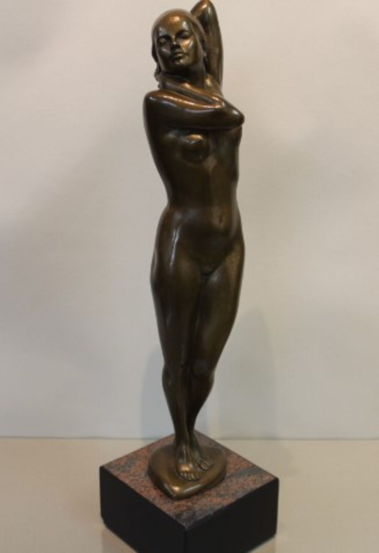 Bronze Aktfigurim Stand signiert J.Jansenwohl um 1930Basalt PlintheHöhe 45cm- - -20.00 % buyer's