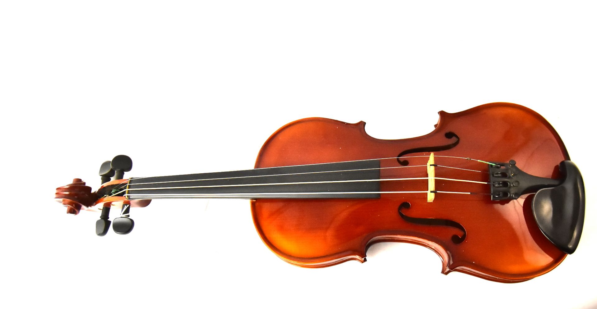 4/4 Geige, Modell Lyra, neuzeitl., einfache Fabrikgeige, neuer ungebrauchter guter Zustand