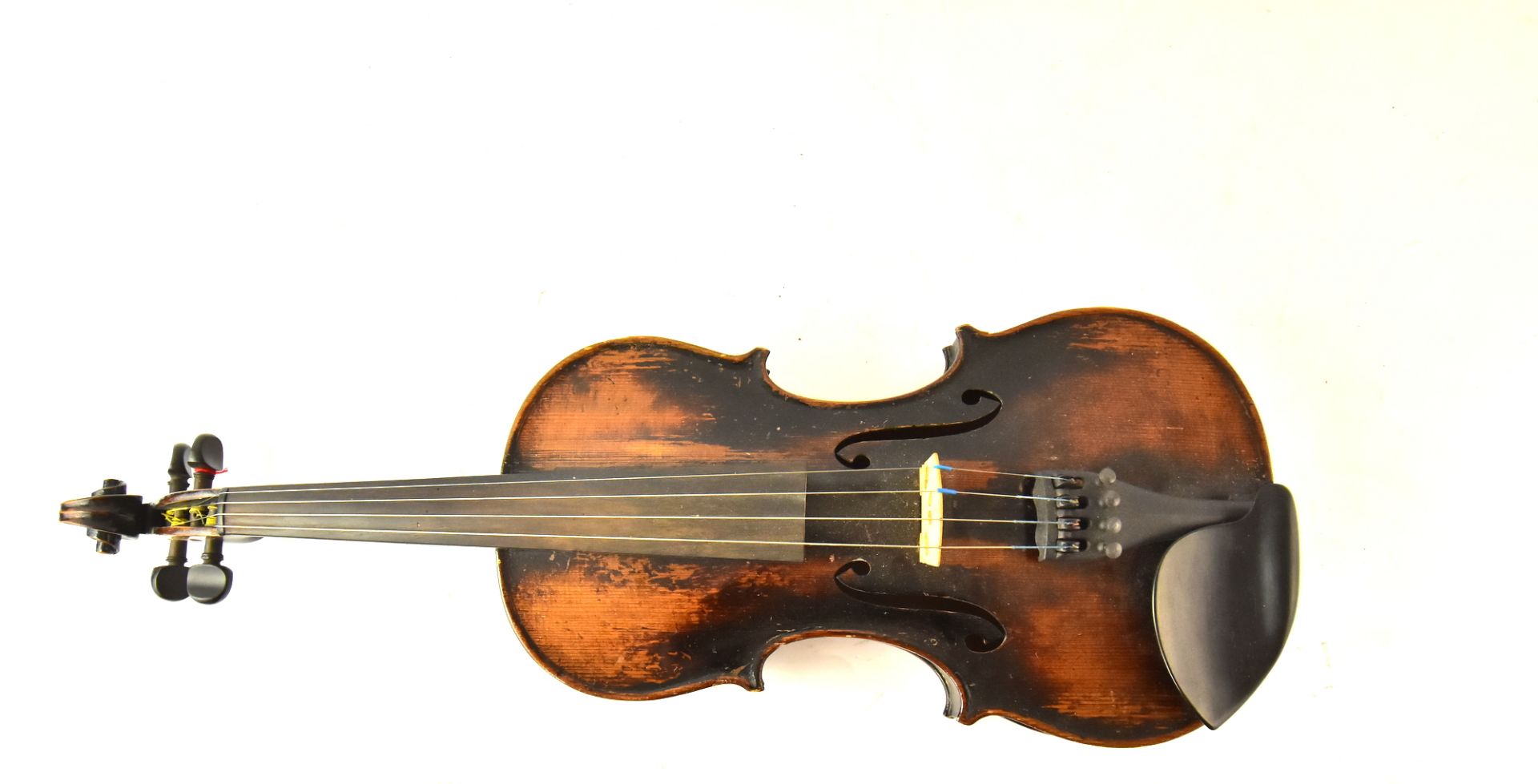 4/4 Geige, Modell: Guaneri, Böhmen Schönbach (Luby) um 1920, rissfrei, viel gespielt