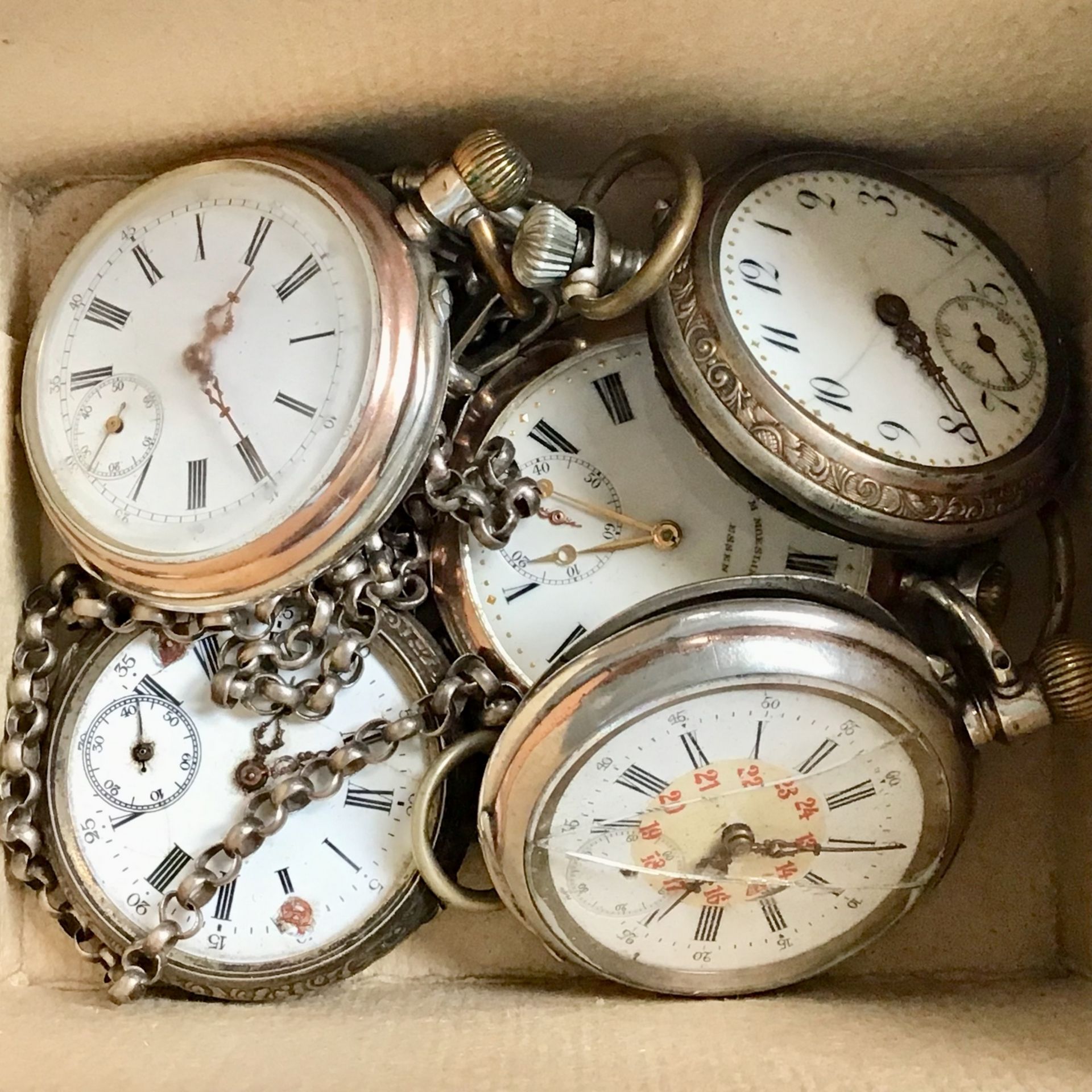Konvolut 5 Taschenuhren, um 1900, alle Gehäuse 800 Silber, teilw. in Funktion, für Bastler, dabei