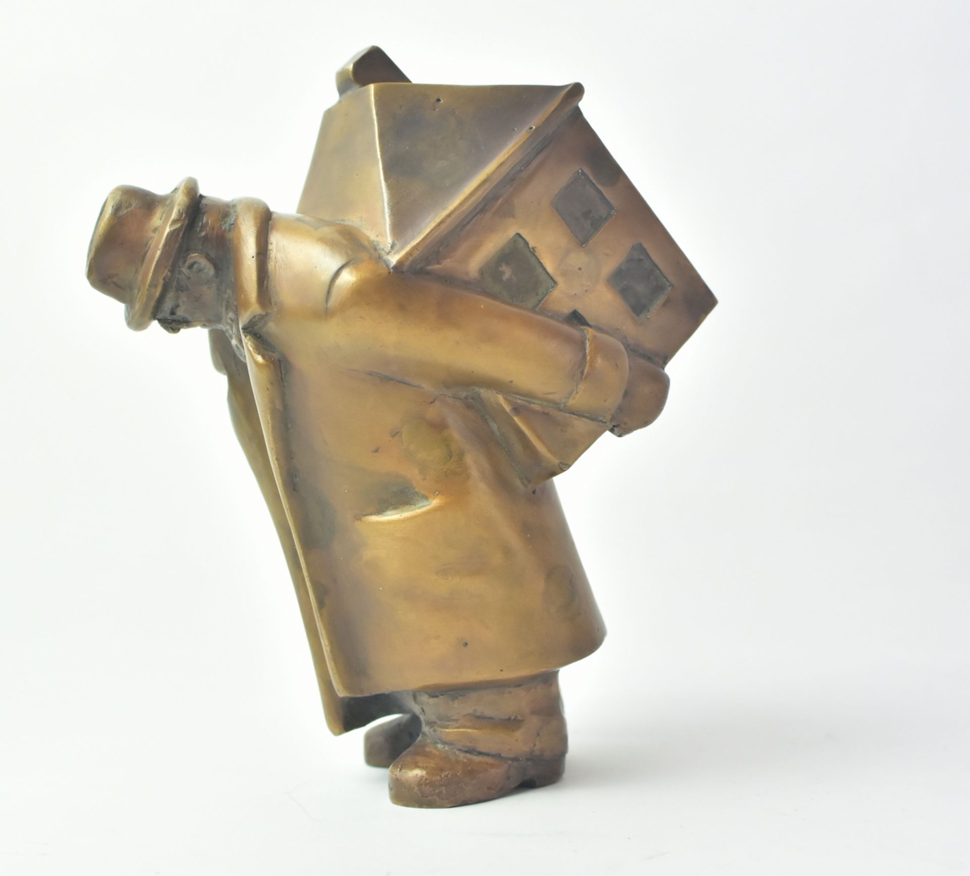 Neuenhausen, Siegfried (geb.1931), Bronzefigur "Der Hausfreund" patiniert und poliert, im