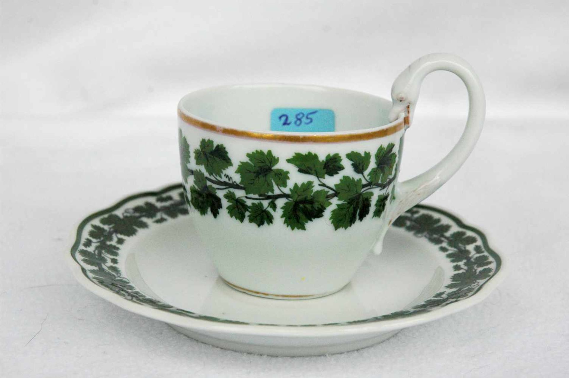 Mokkatasse, Schwerter Meissen, Tasse Goldrand berieben, schwarze Schwerter, Tellerchen/Untertasse