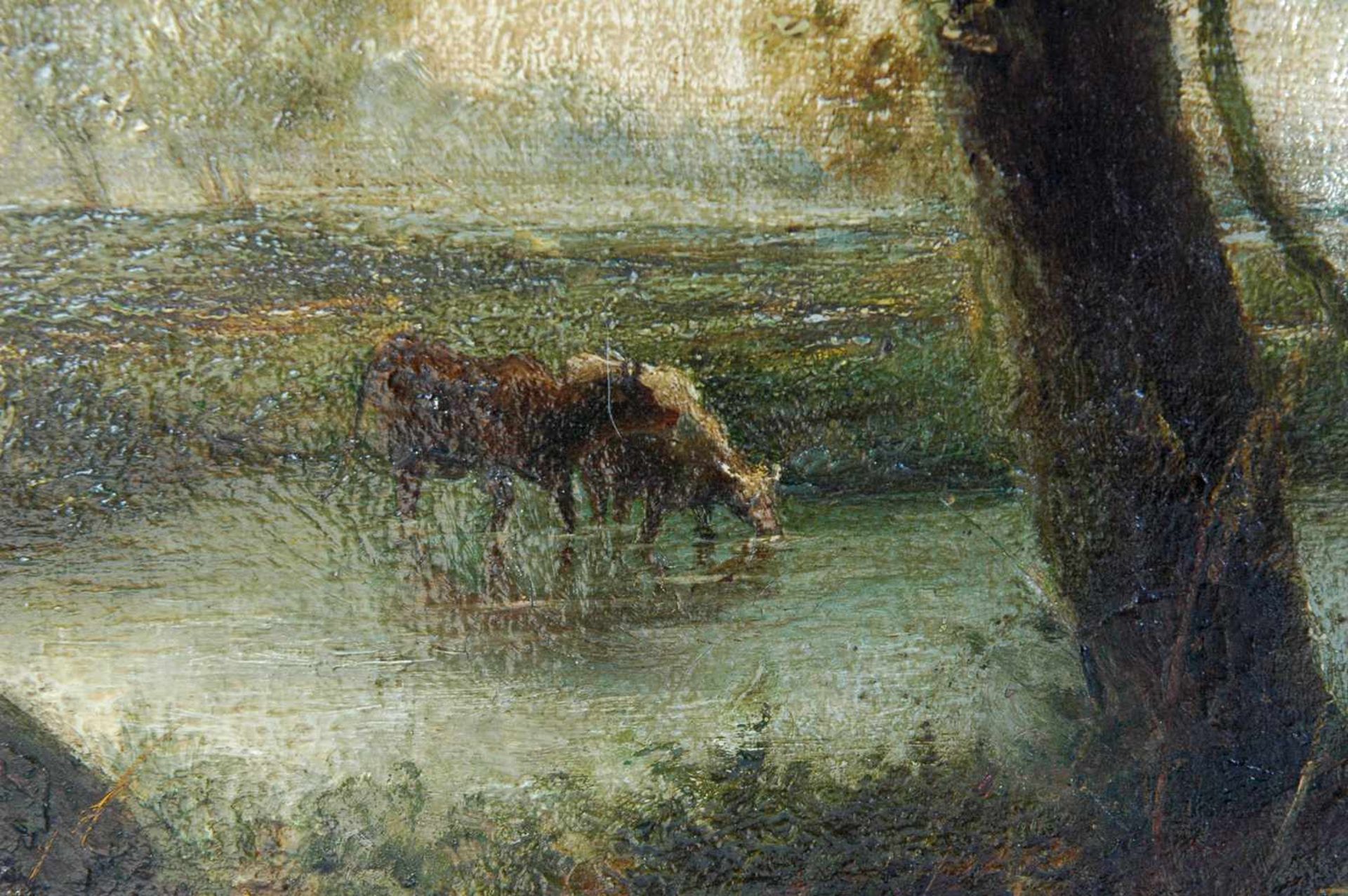 Ölbild auf Holz, Signatur unleserlich E.?, Kühe im Fluß, im 7 cm reich verziertem Goldrahmen, 29 x - Bild 2 aus 4