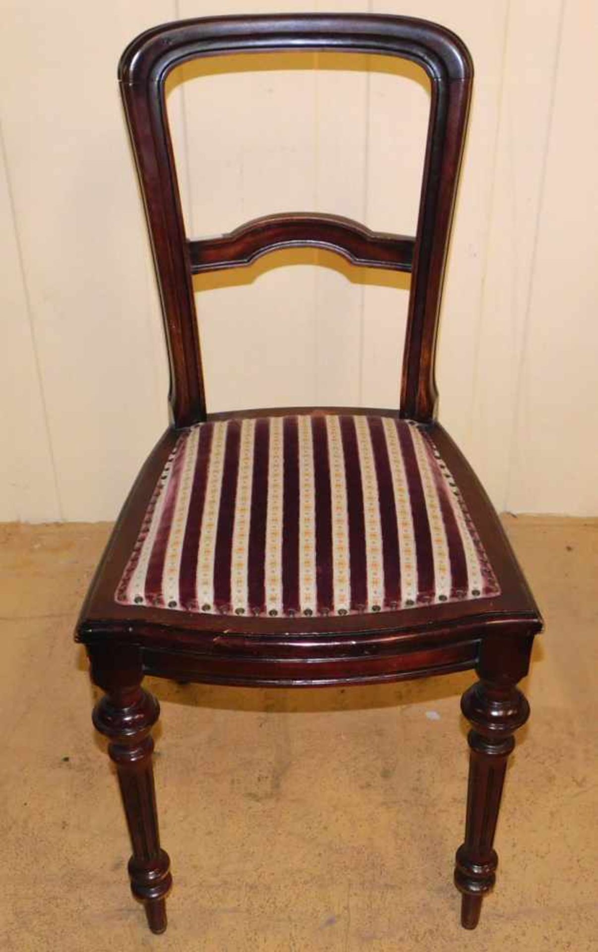 6 Stühle, Biedermeier um 1875, Mahagoni, Höhe 91 cm Breite 43 cm und Tiefe 45 cm - Image 2 of 2