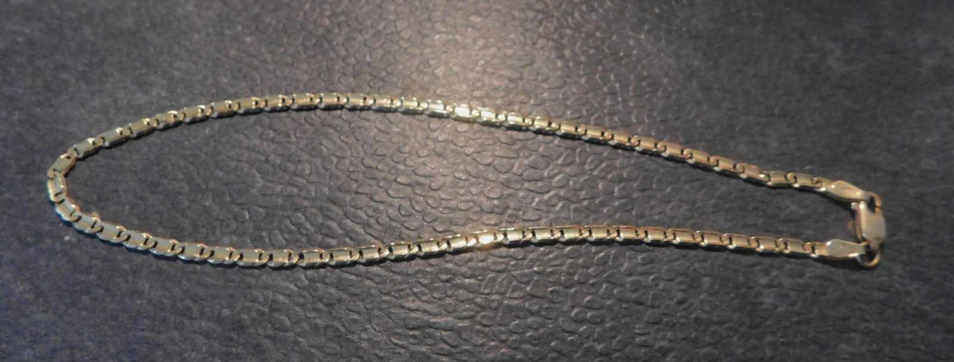 Armband, 750 Gelbgold, 6,4 g, KarabinerschließeZierliche Kette, Breite: 1,6 mm, Länge: 28,3 cm - Image 3 of 3