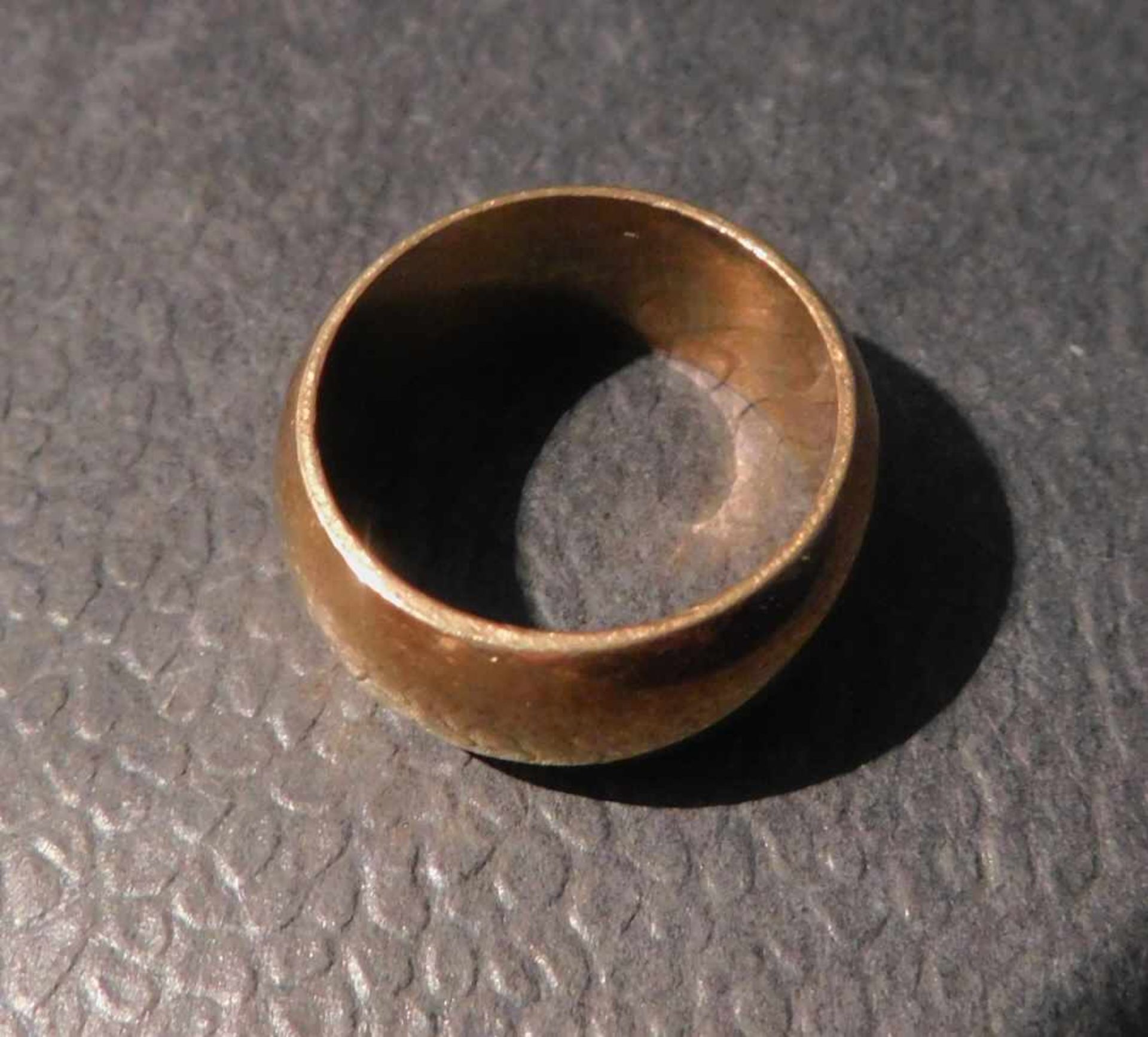 Herrenring, 585 Gold,11,3 g, Ringgröße 59, 585 Gelbgold, schwere Ausführung, Breite 10 mm - Bild 2 aus 2