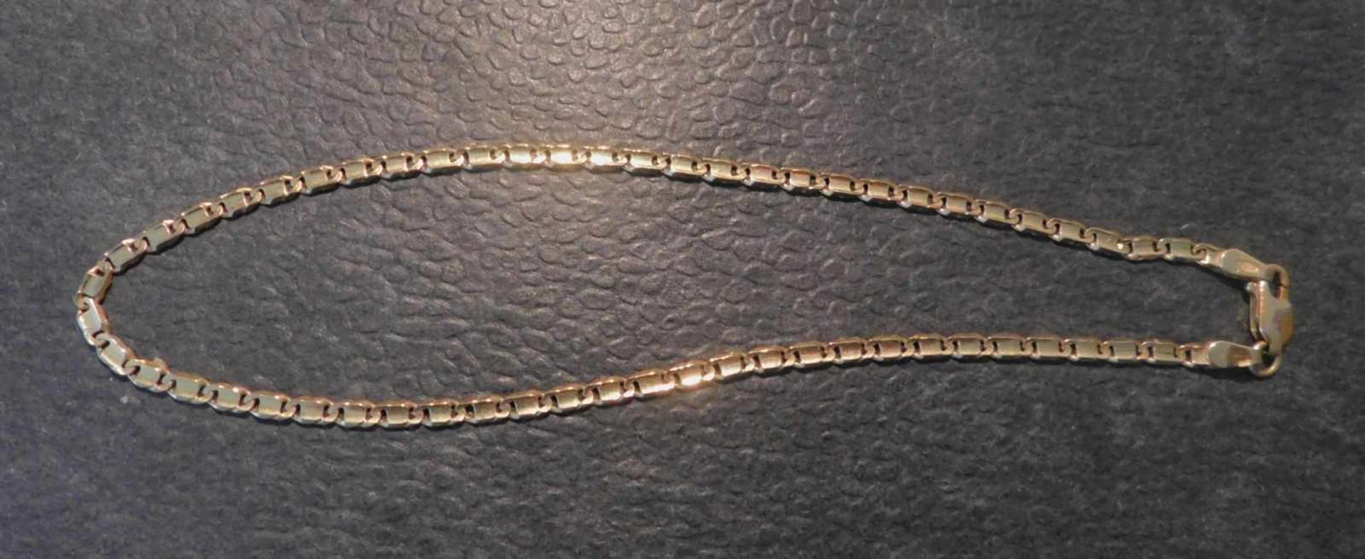 Armband, 750 Gelbgold, 6,4 g, KarabinerschließeZierliche Kette, Breite: 1,6 mm, Länge: 28,3 cm