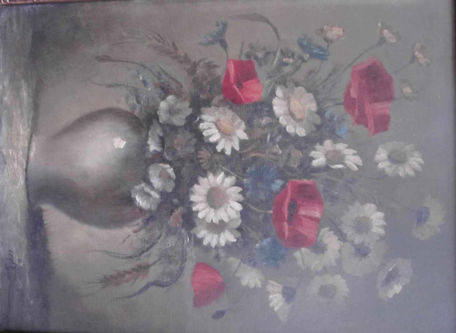 Unbek. Künstler, Margeriten und Mohnblumen in Vase, Stillleben, signiert, 1.H. 20.Jhdt., m. R.Öl auf - Bild 2 aus 5