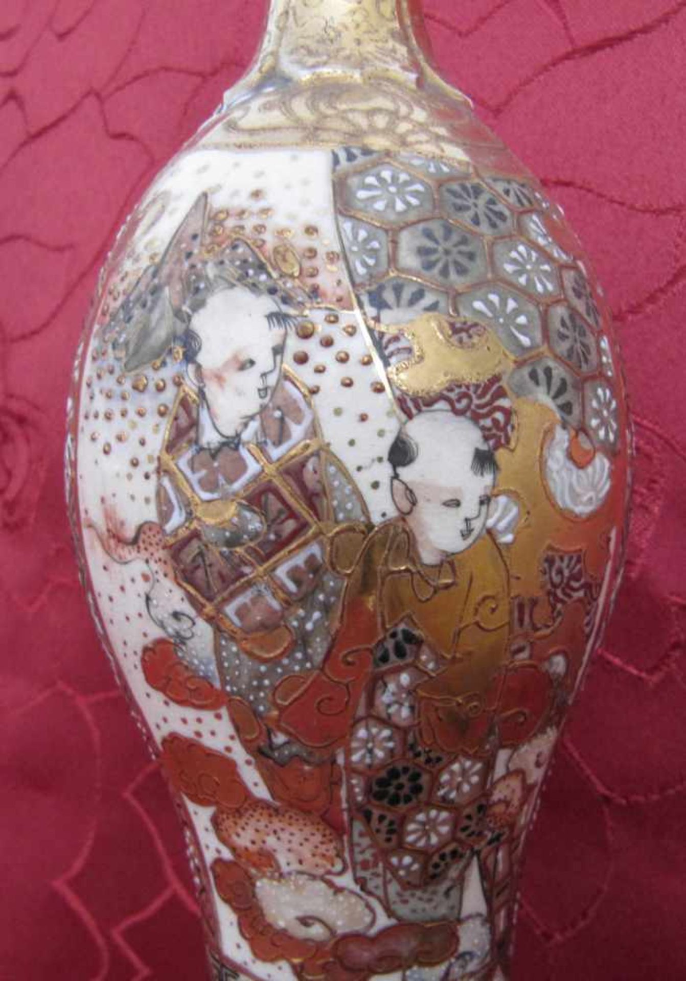 Kalebassen-Vase, Japan Satsuma Stil, Anfang 20. Jhdt.Steinzeug Japan, glasiert und craquelliert, - Bild 2 aus 6