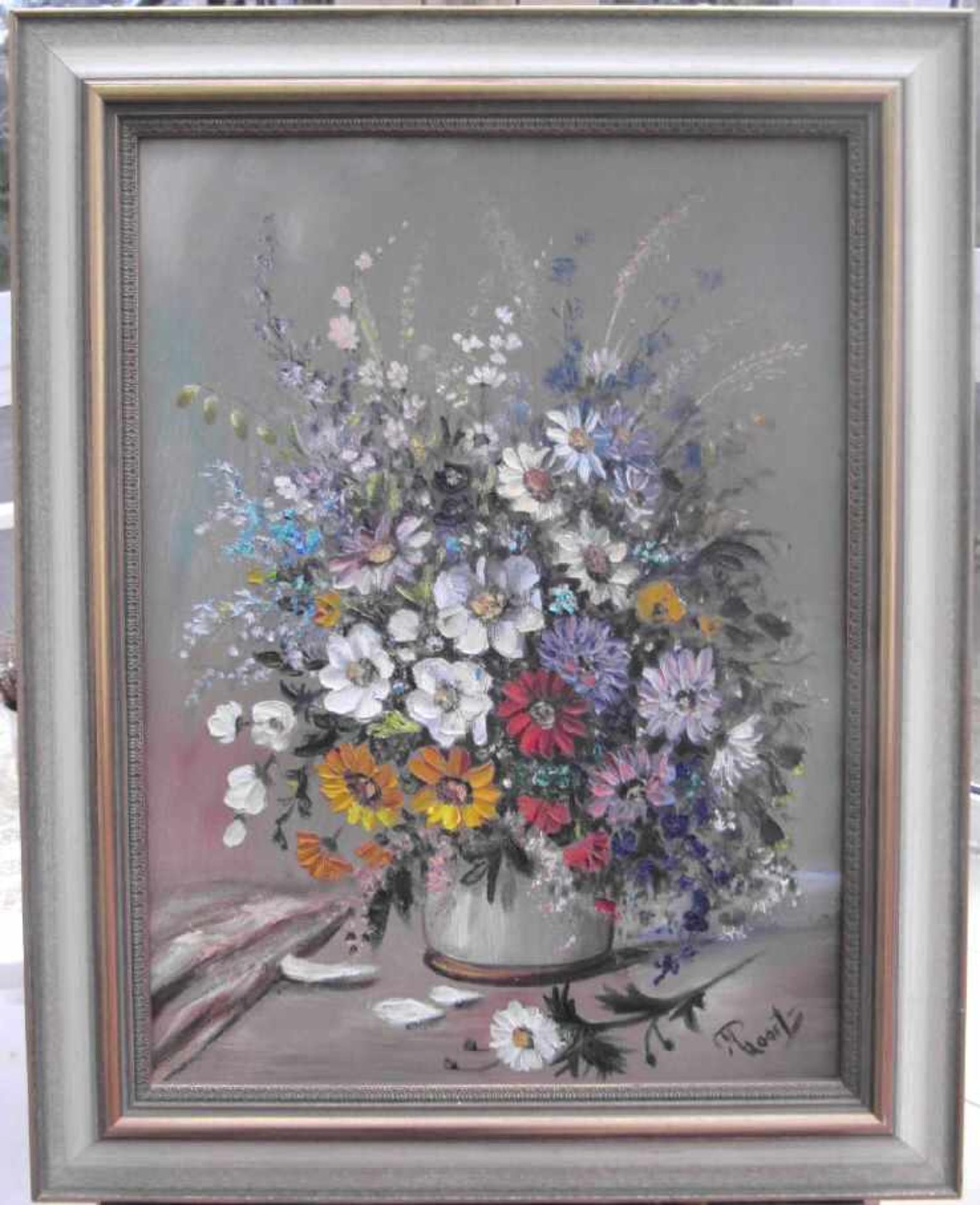 M. Poorts, Stillleben, Wildblumen in Vase, Öl auf Leinwand, signiert, m.R.2.H.20. Jhdt.,