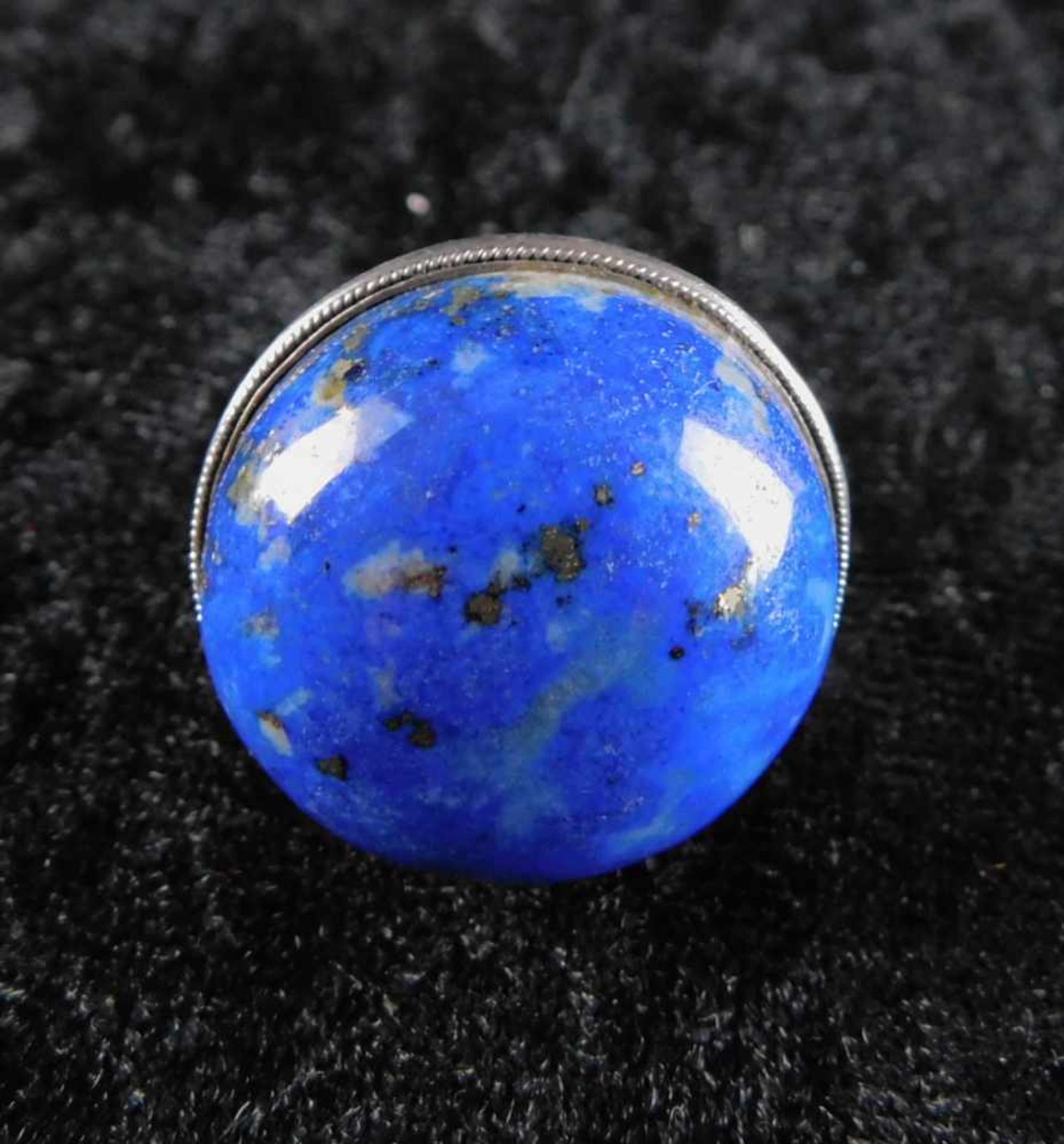 Ring, 800 Silber gepunzt, mit blauem Stein, Ø 2,7 cm, Höhe 1,2 cm, 25 g, Ringgröße 57- - -23.80 % - Bild 2 aus 2