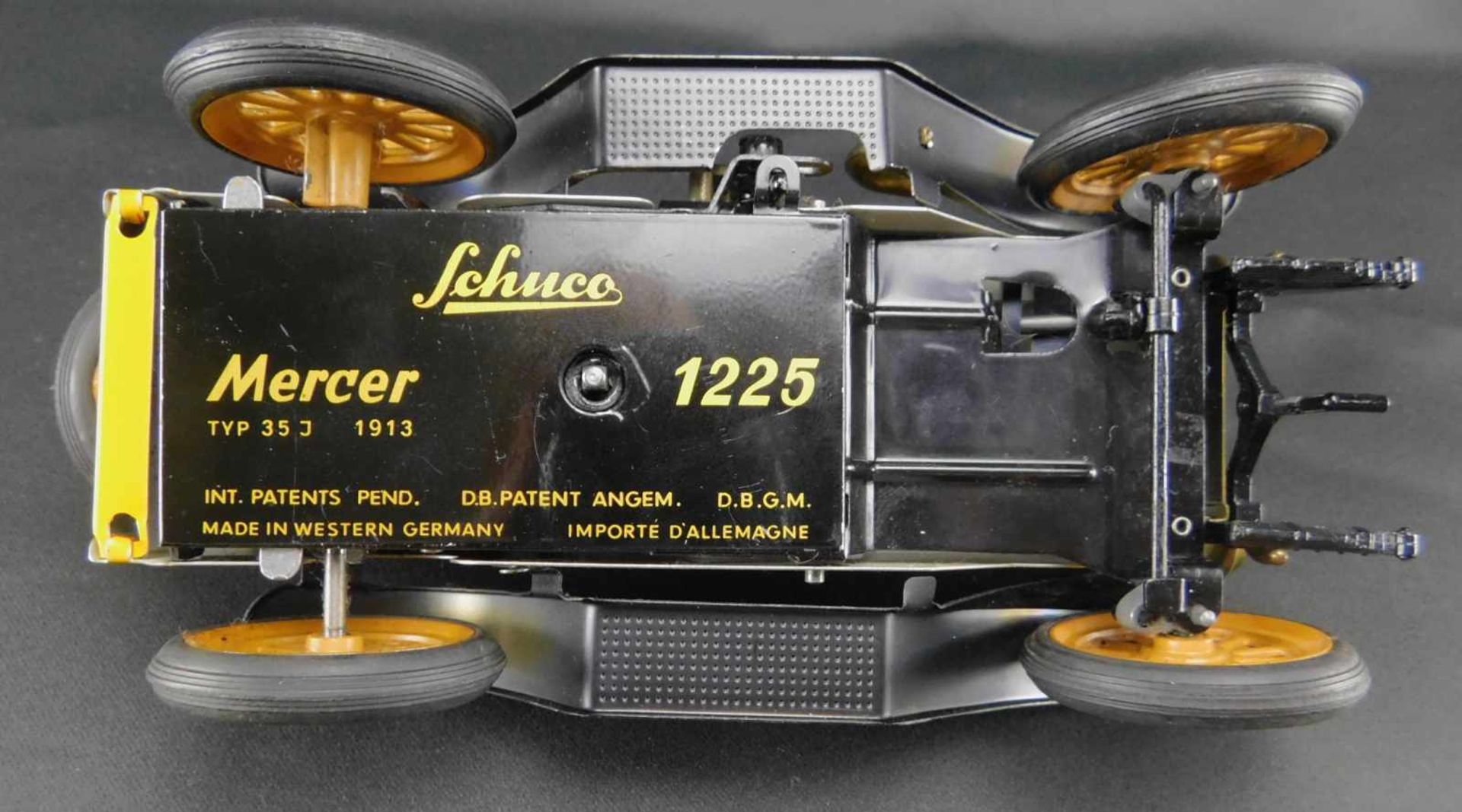 Modellauto Schuco, Mercer 1225 Typ 35J, 1913, Blechmodellmit Aufzug und Schlüssel. Wagen fährt - Image 3 of 4