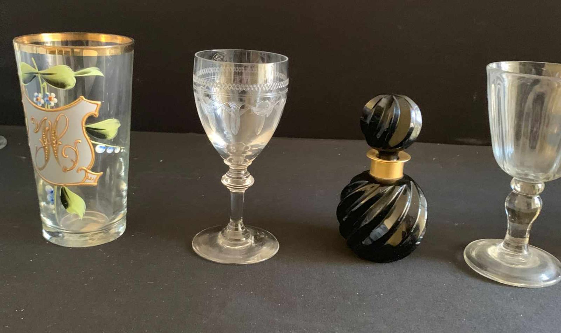 Konvolut Gläser, Sammlungsauflösung, Glas: unterschiedliche Größen, Zeiten und Herkunftsorte - Bild 12 aus 26