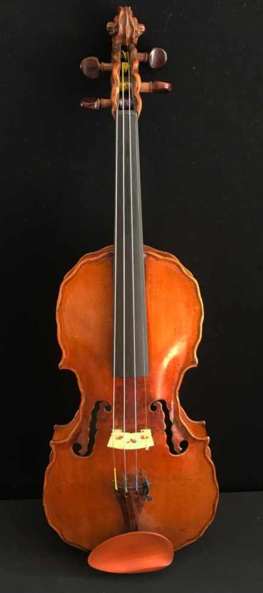 Benedikt Wagner (1720- 1796), Wellengeige, Instrument 4/4 Violine, Korpuslänge 33,3 cm. Boden aus