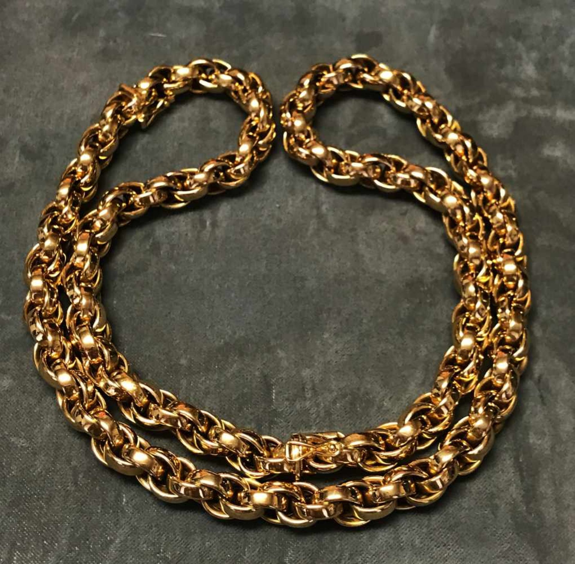 Goldkette, 750er GG, gepunzt, als verlängerte Kette bzw. als Kette und Armband zu tragen,