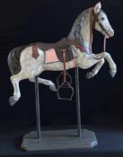 Altes Karussell-Pferd mit Ständer, 1. H. 20. Jh., Holz farbig gefasst, naturalistische Auffassung,