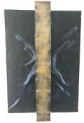 Friedhelm Kranz, Modernes Objekt in dunkler Grundfarbe mit figural wirkendem X, darüber eine Art