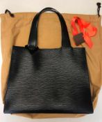 Louis Vuitton, Original, Handtasche, schwarzes Leder, ungetragen, hellbraune Schutzhülle auch